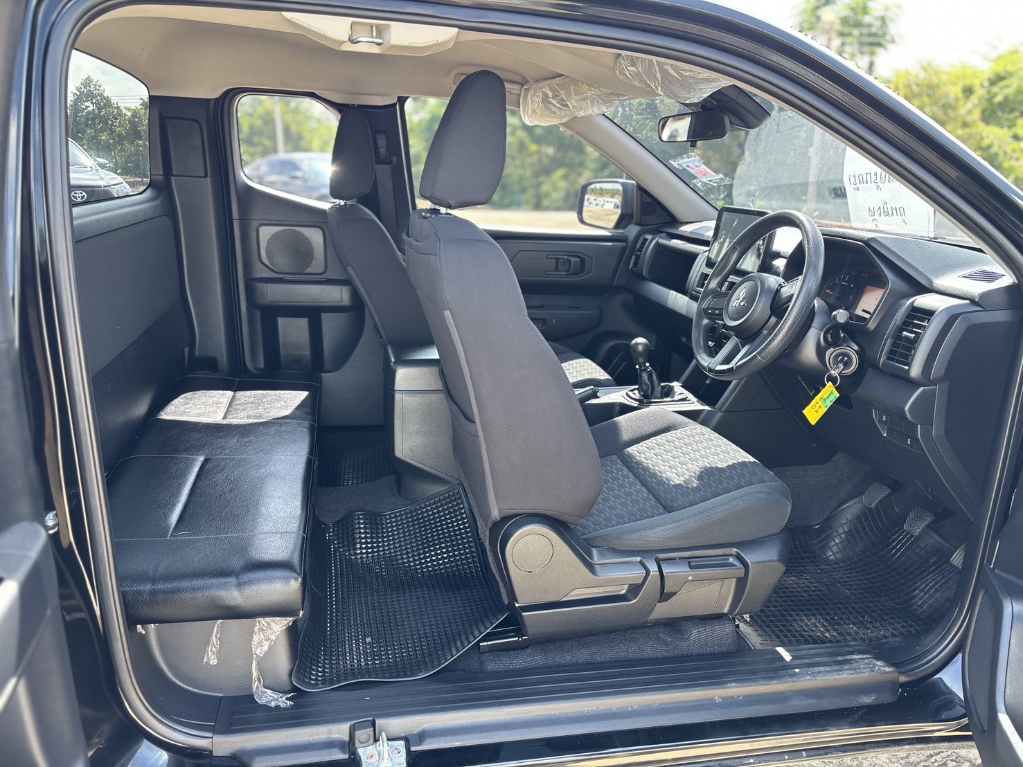 Mitsubishi Triton All New Mega Cab 2.4 Active MT 2024