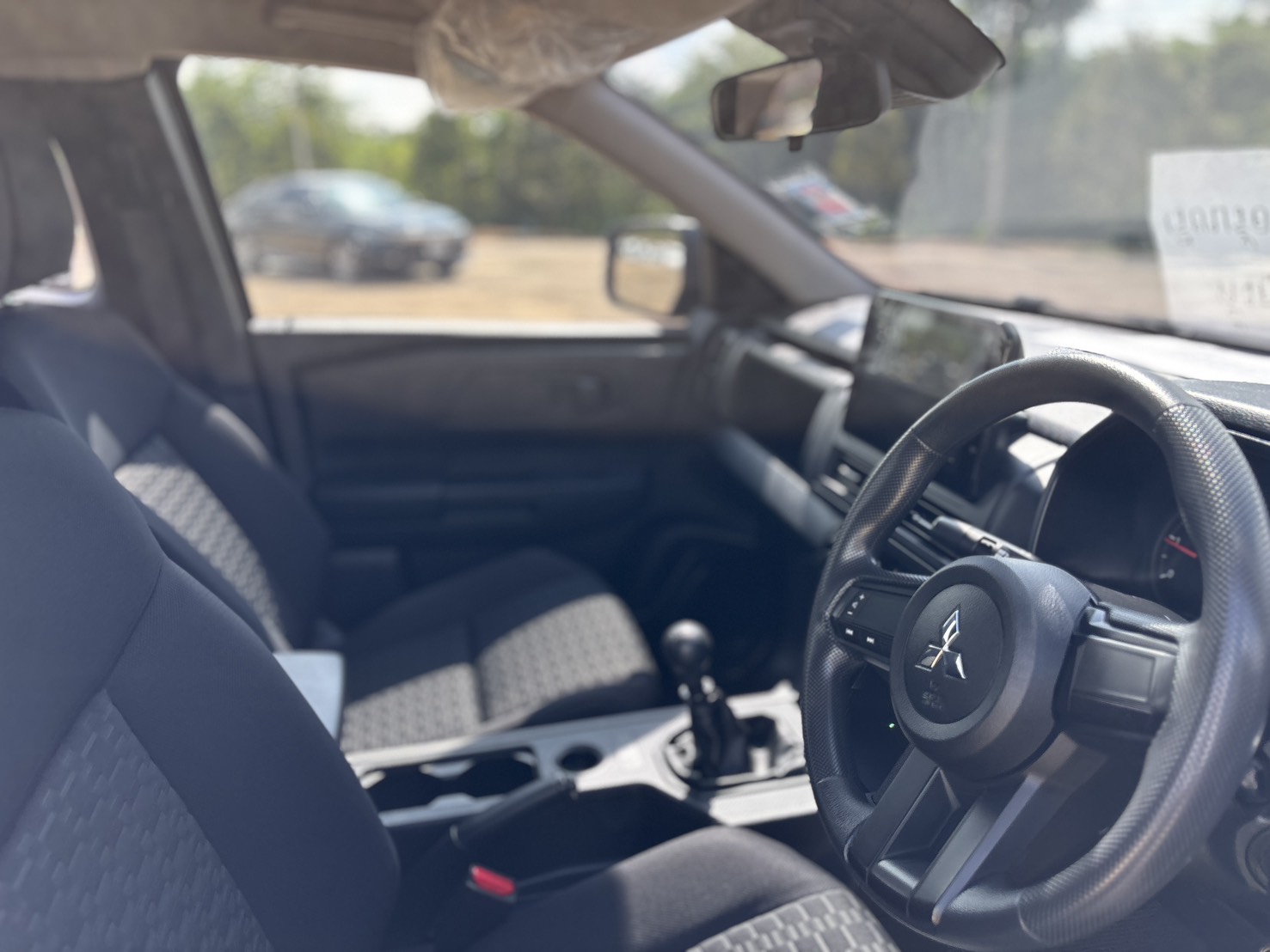 Mitsubishi Triton All New Mega Cab 2.4 Active MT 2024