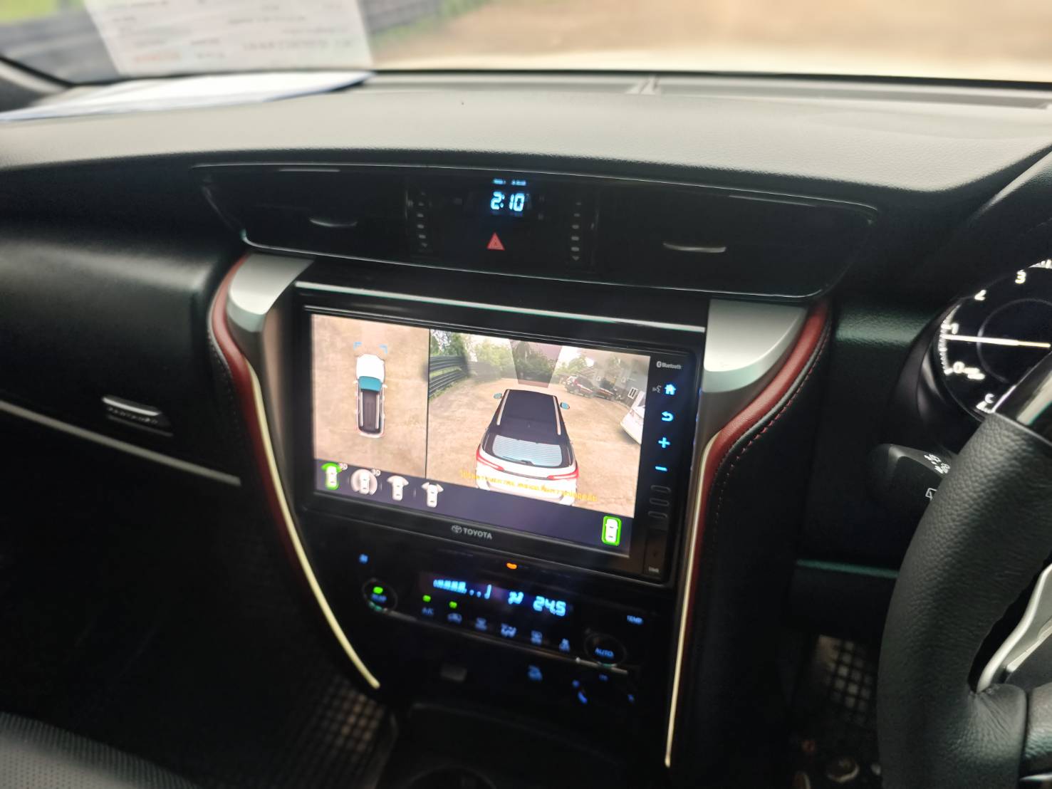 Toyota Fortuner 2.4 Legender 4 WD SUV AT 2021