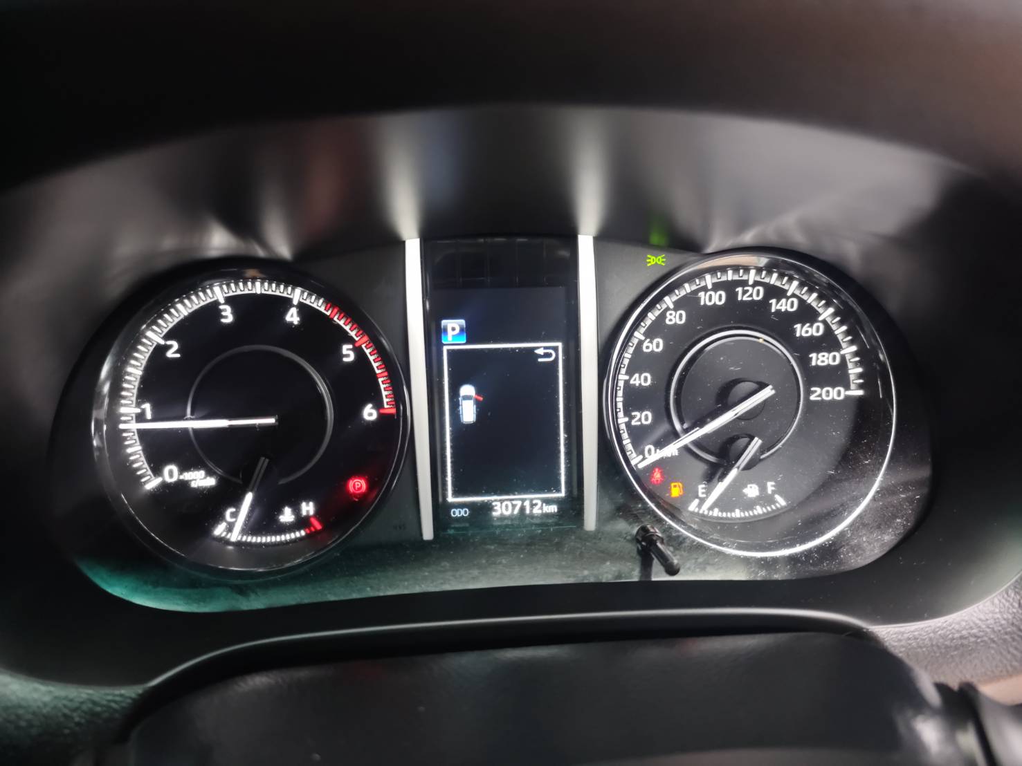 Toyota Fortuner 2.4 Legender 4 WD SUV AT 2021