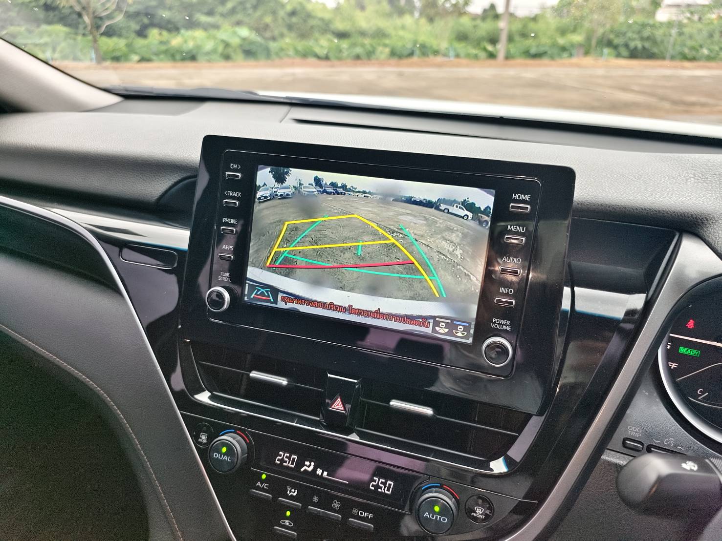 Toyota Camry 2.5 Hybrid Premium Sedan AT ปี2022