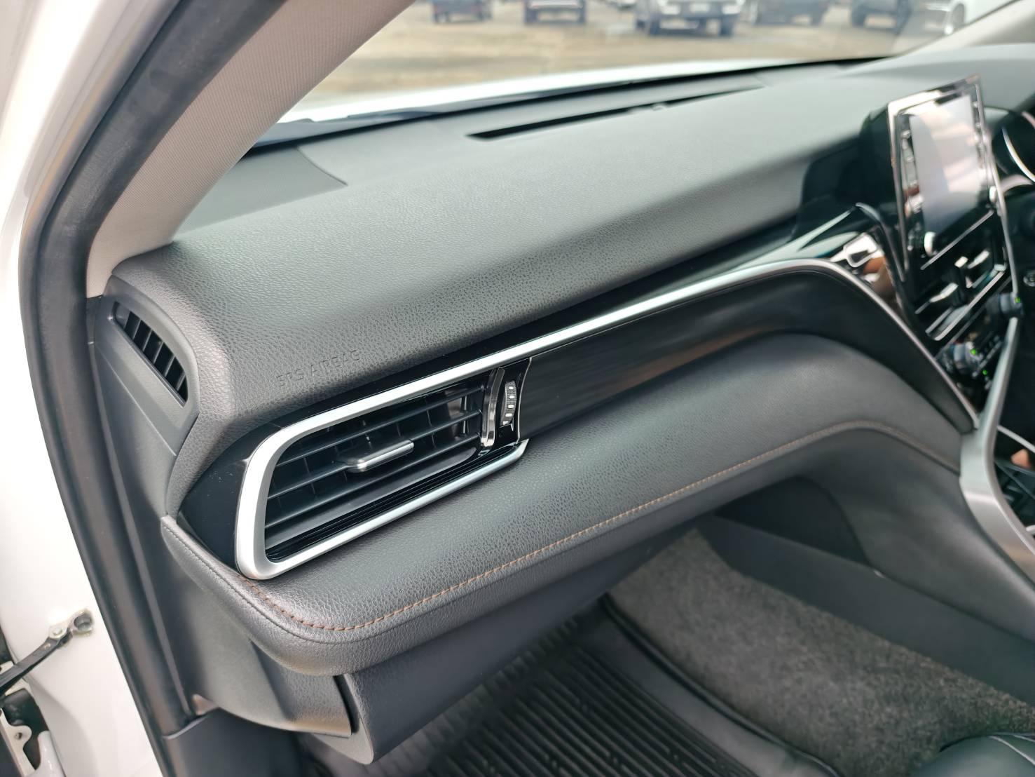 Toyota Camry 2.5 Hybrid Premium Sedan AT ปี2022