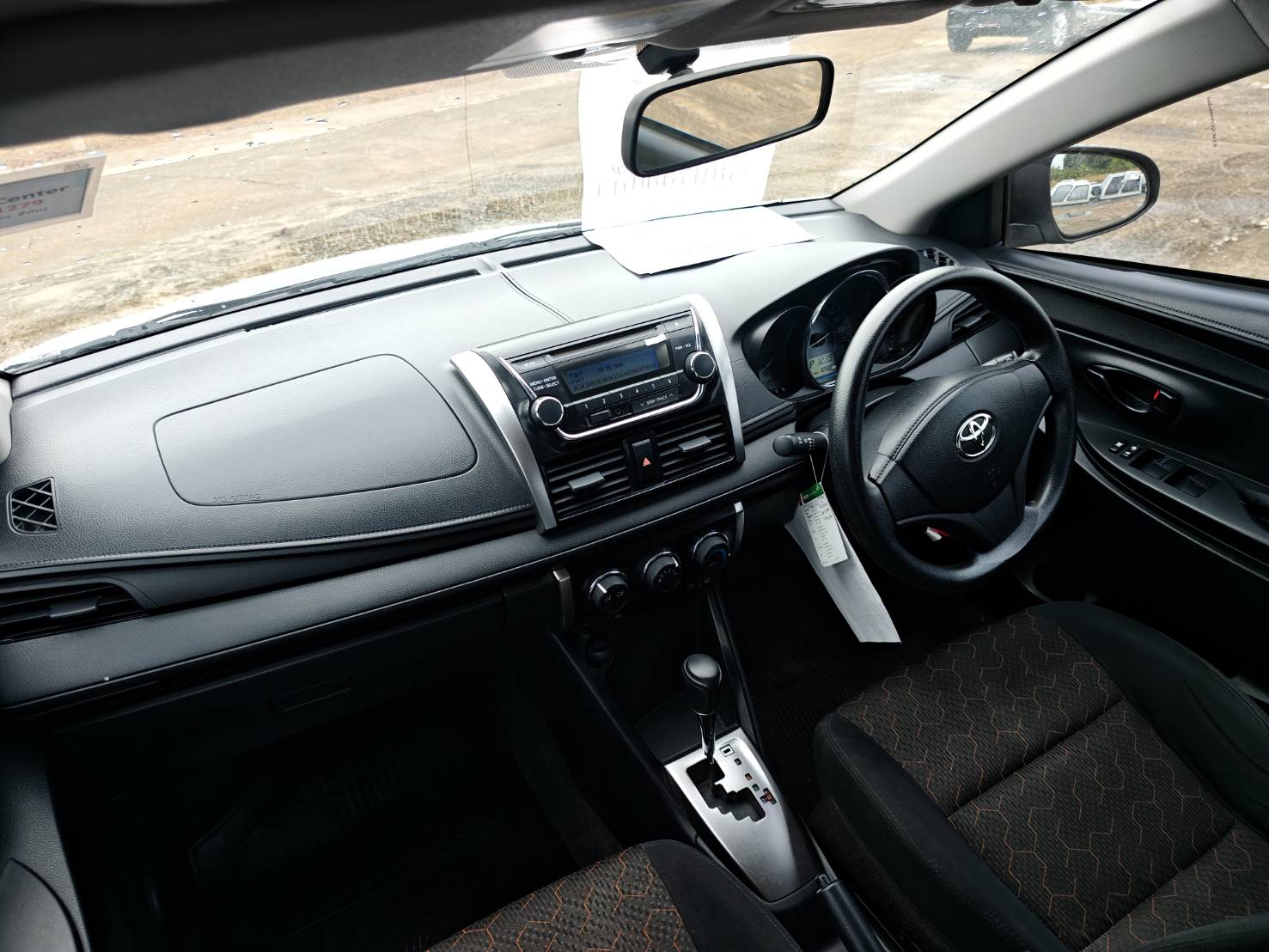 Toyota Vios 1.5 Entry Sedan AT ปี 2021