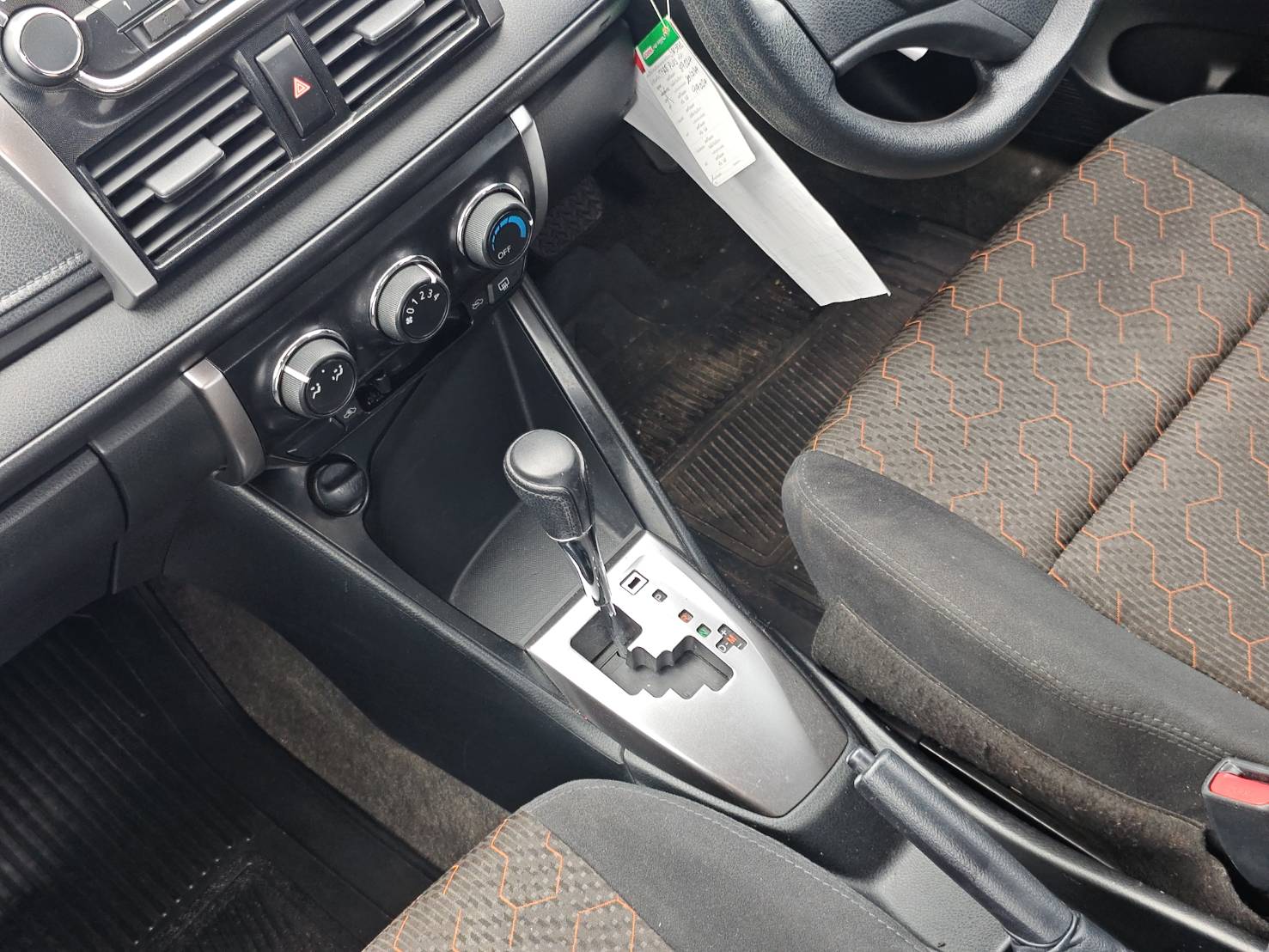 Toyota Vios 1.5 Entry Sedan AT ปี 2021