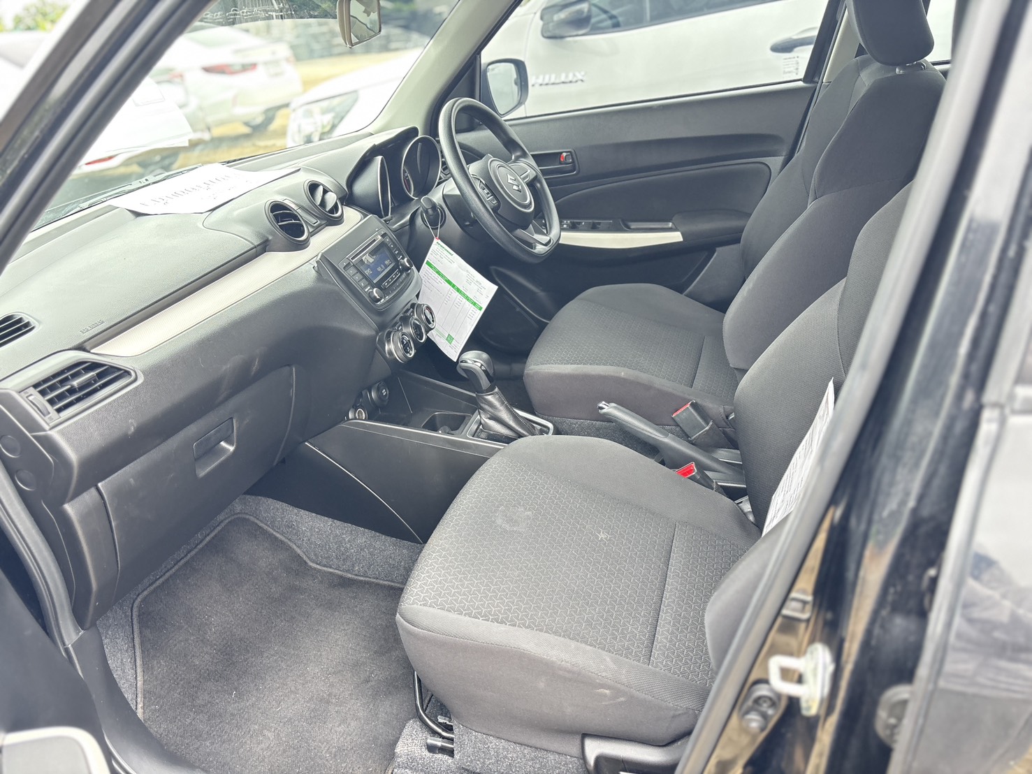 Suzuki Swift 1.2 GL Hatchback AT 2021