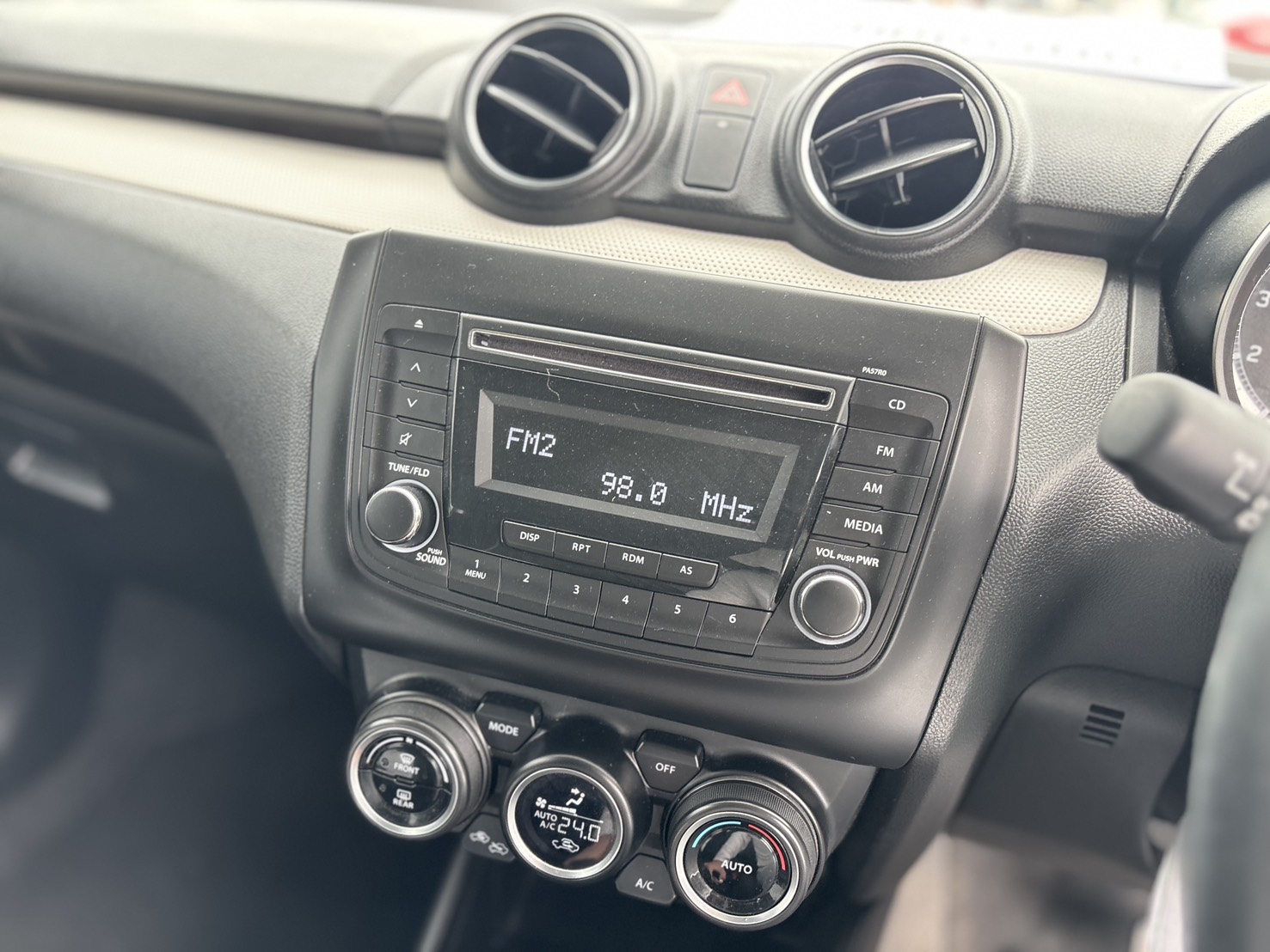 Suzuki Swift 1.2 GL Hatchback AT 2021