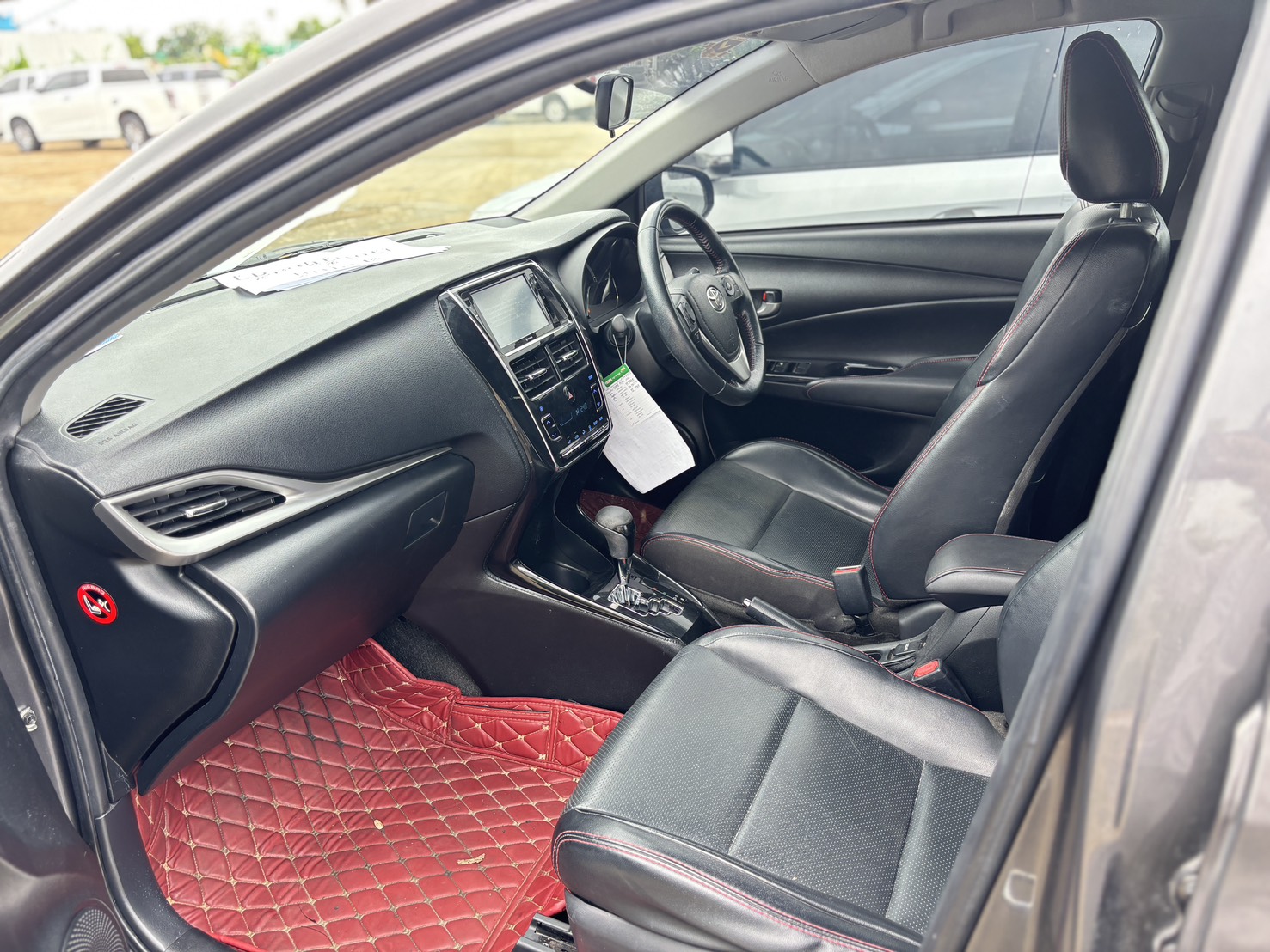 Toyota Yaris ATIV 1.2 High Sport Premium AT 2019