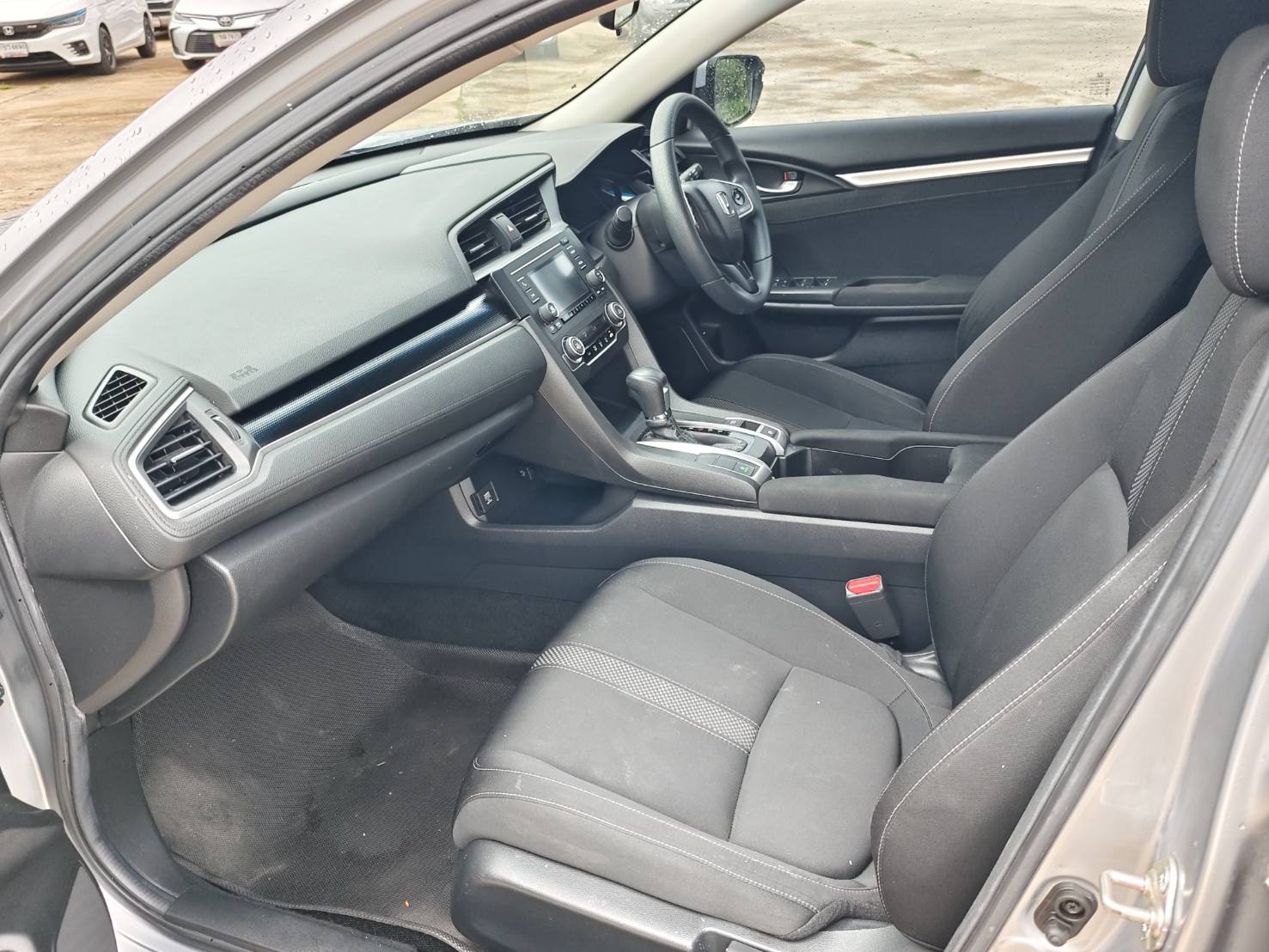 Honda Civic 1.8 E Sedan AT 2021