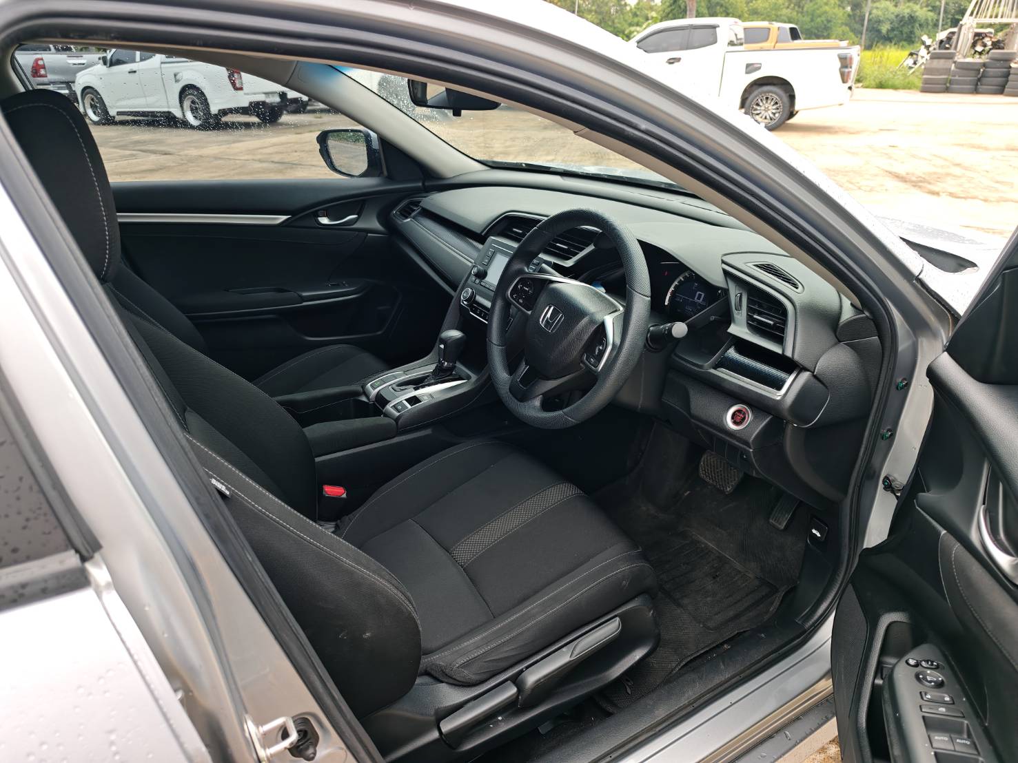 Honda Civic 1.8 E Sedan AT 2021