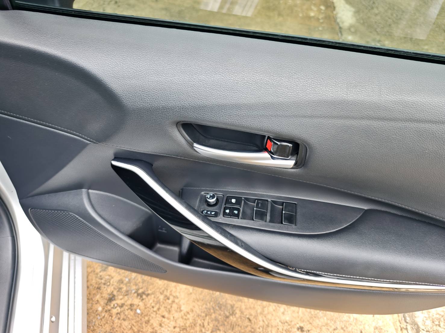 Toyota Corolla Altis 1.8 Hybrid Mid Sedan AT ปี 2020