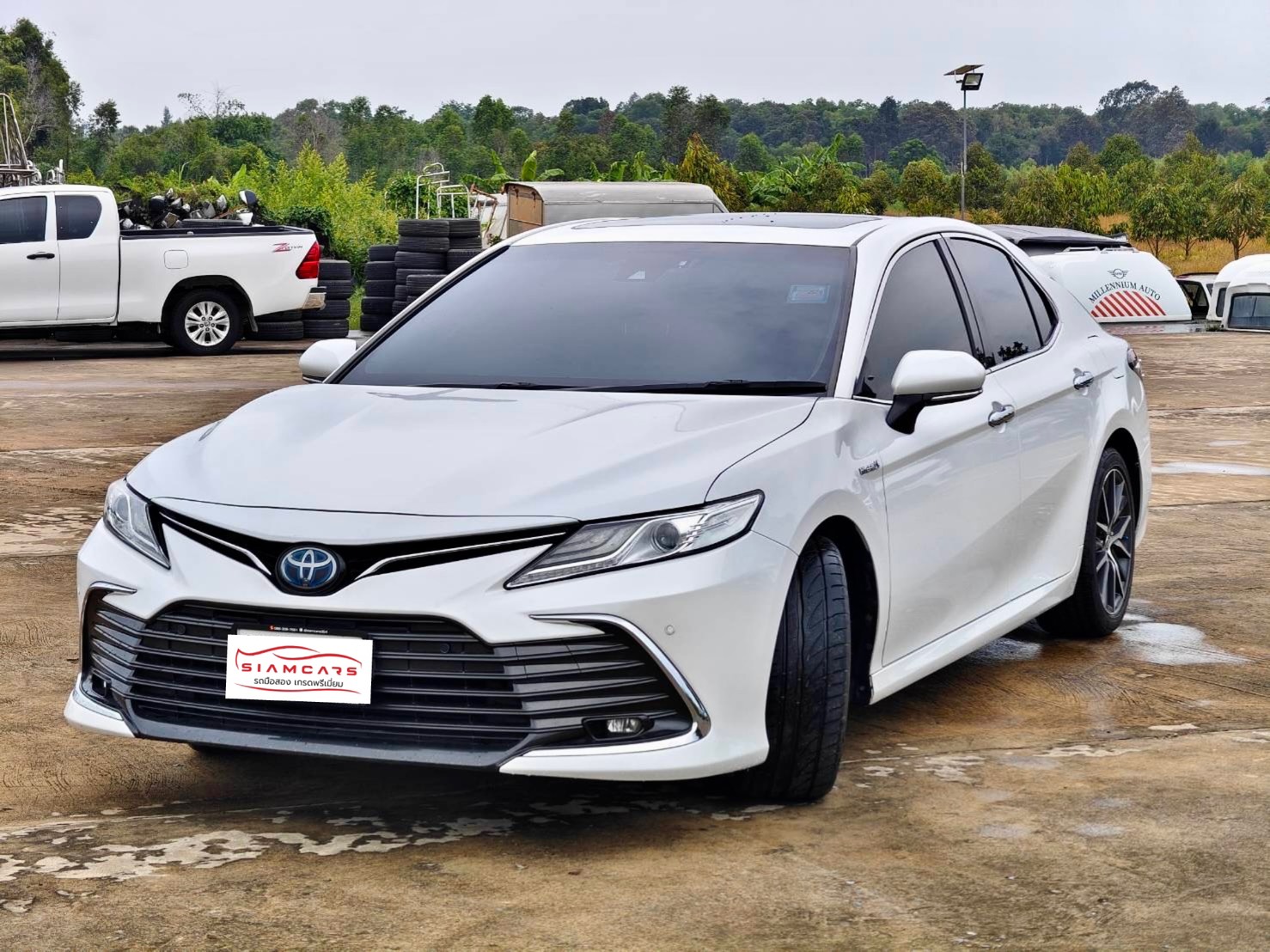 Toyota Camry 2.5 Hybrid Premium Sedan AT ปี2022