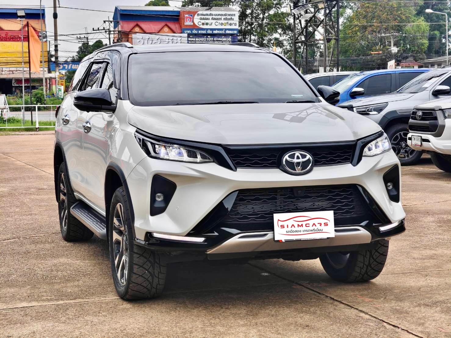Toyota Fortuner 2.4 Legender 4 WD SUV AT 2021