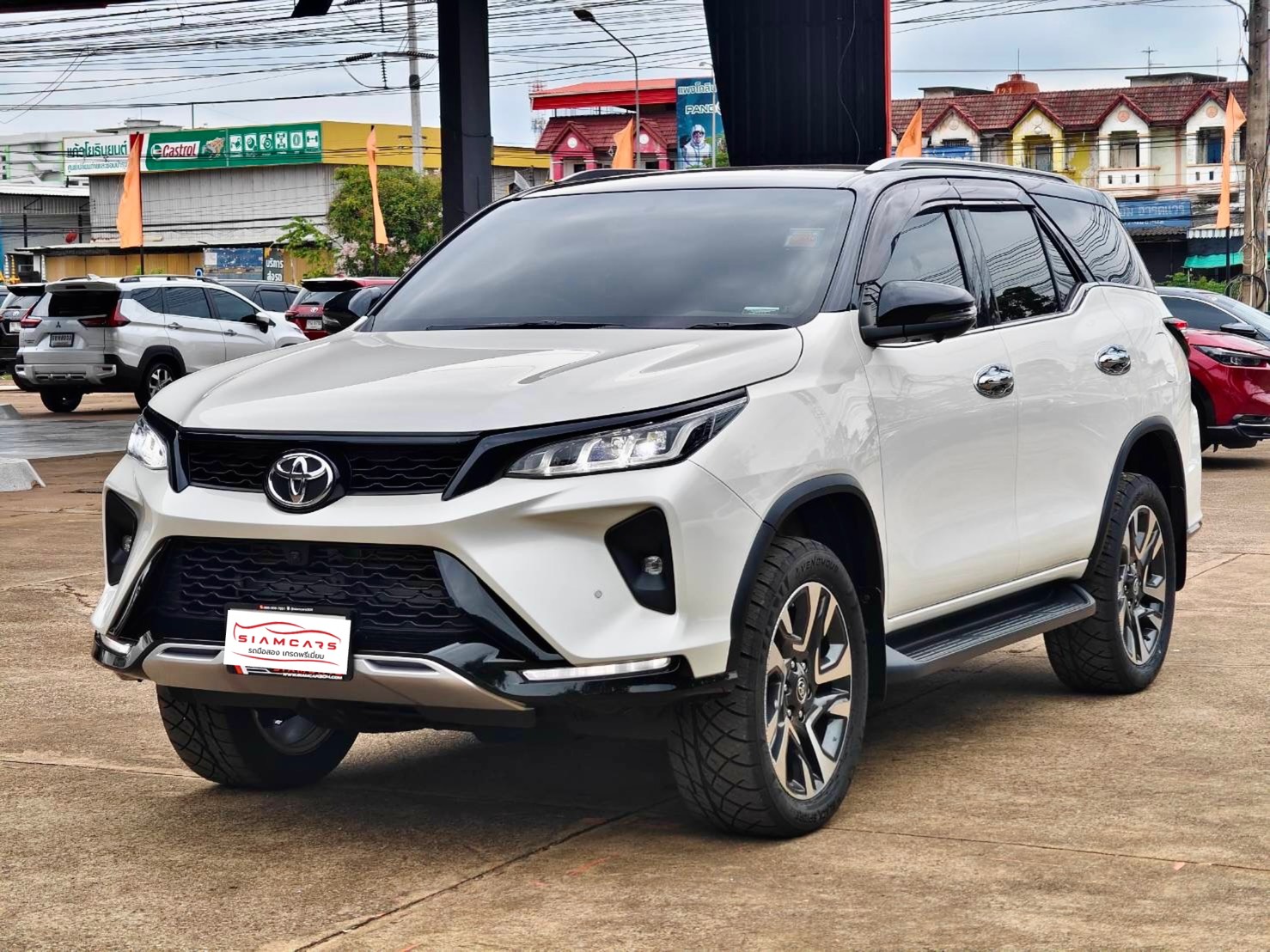 Toyota Fortuner 2.4 Legender 4 WD SUV AT 2021