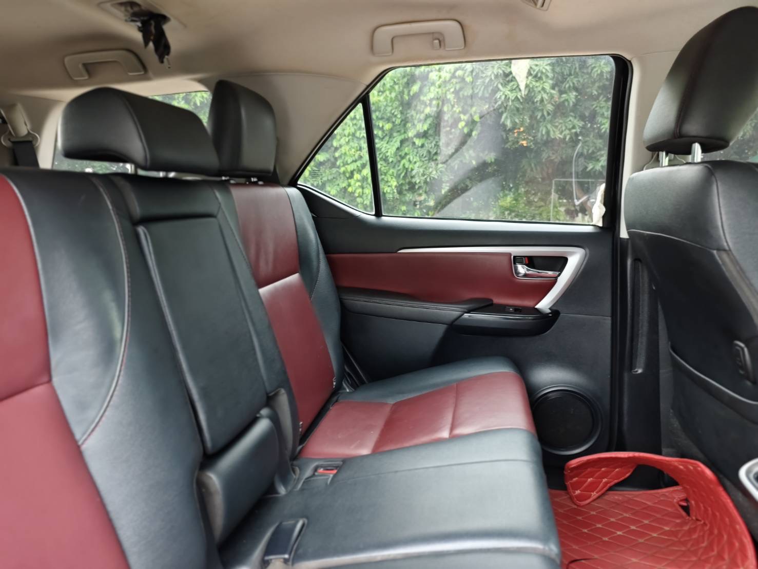 Toyota Fortuner 2.8 V TRD Sportivo SUV AT 2017