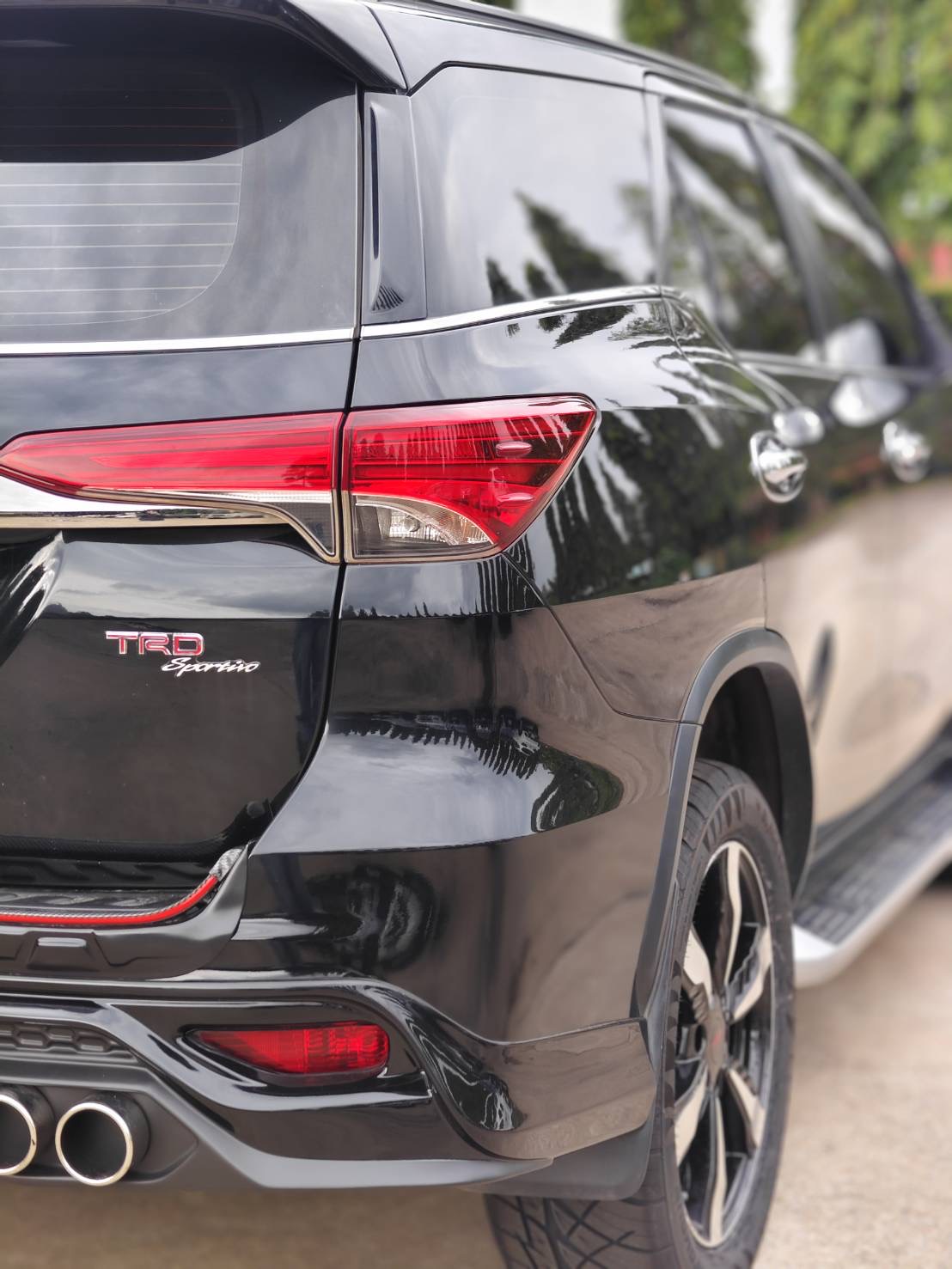 Toyota Fortuner 2.8 V TRD Sportivo SUV AT 2017