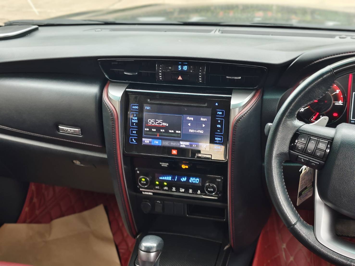 Toyota Fortuner 2.8 V TRD Sportivo SUV AT 2017