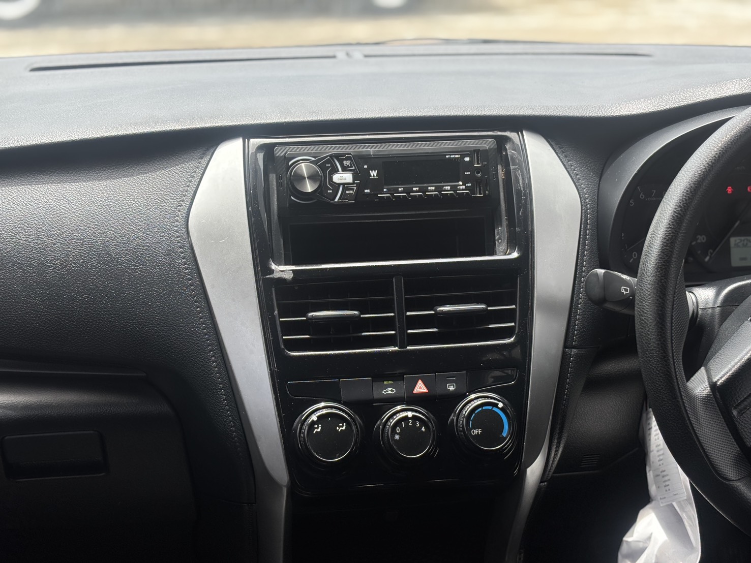 Toyota Yaris 1.2 J Eco Hatchback AT 2018