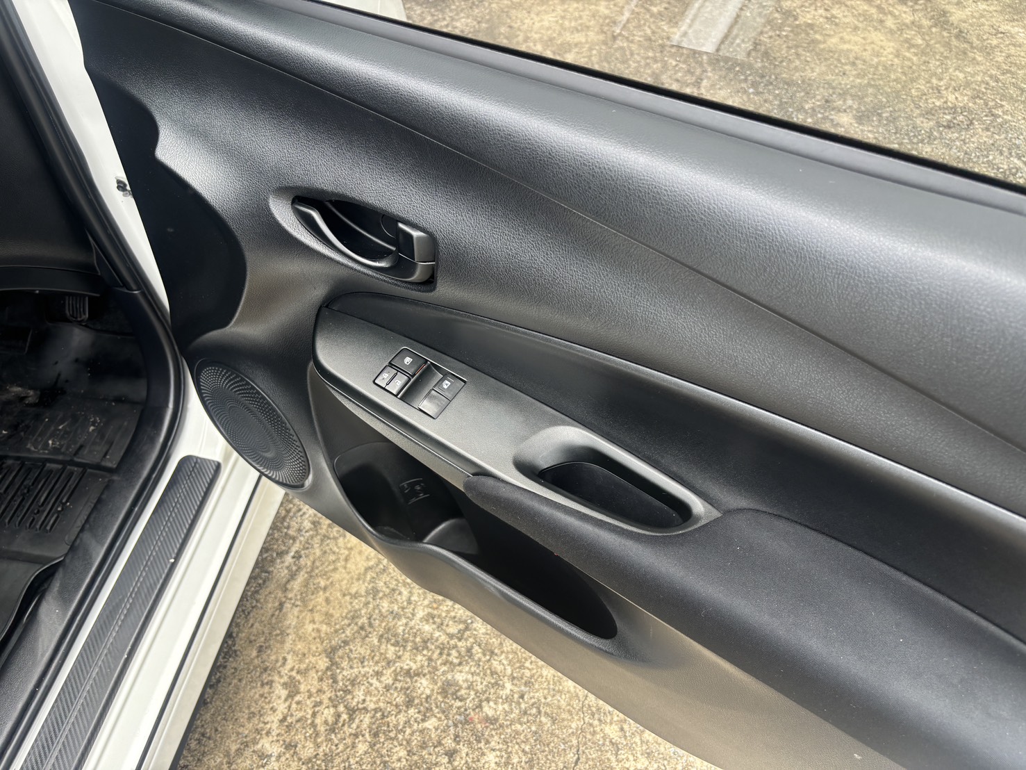 Toyota Yaris 1.2 J Eco Hatchback AT 2018