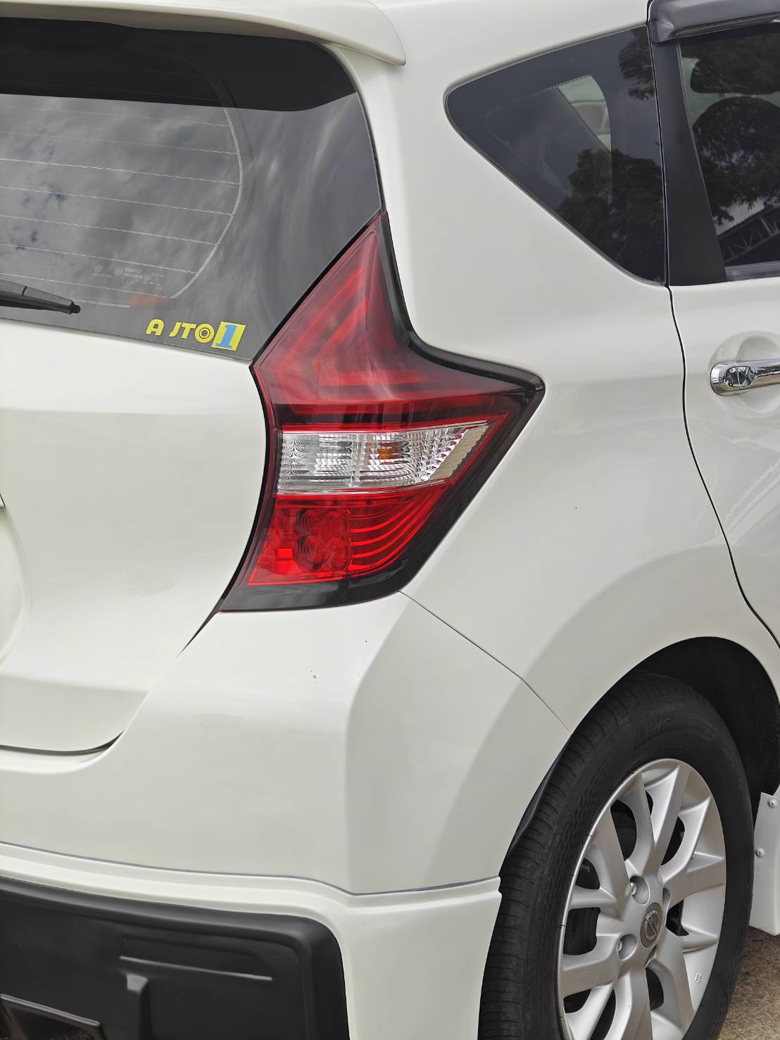 Nissan Note 1.2 VL Hatchback AT 2020