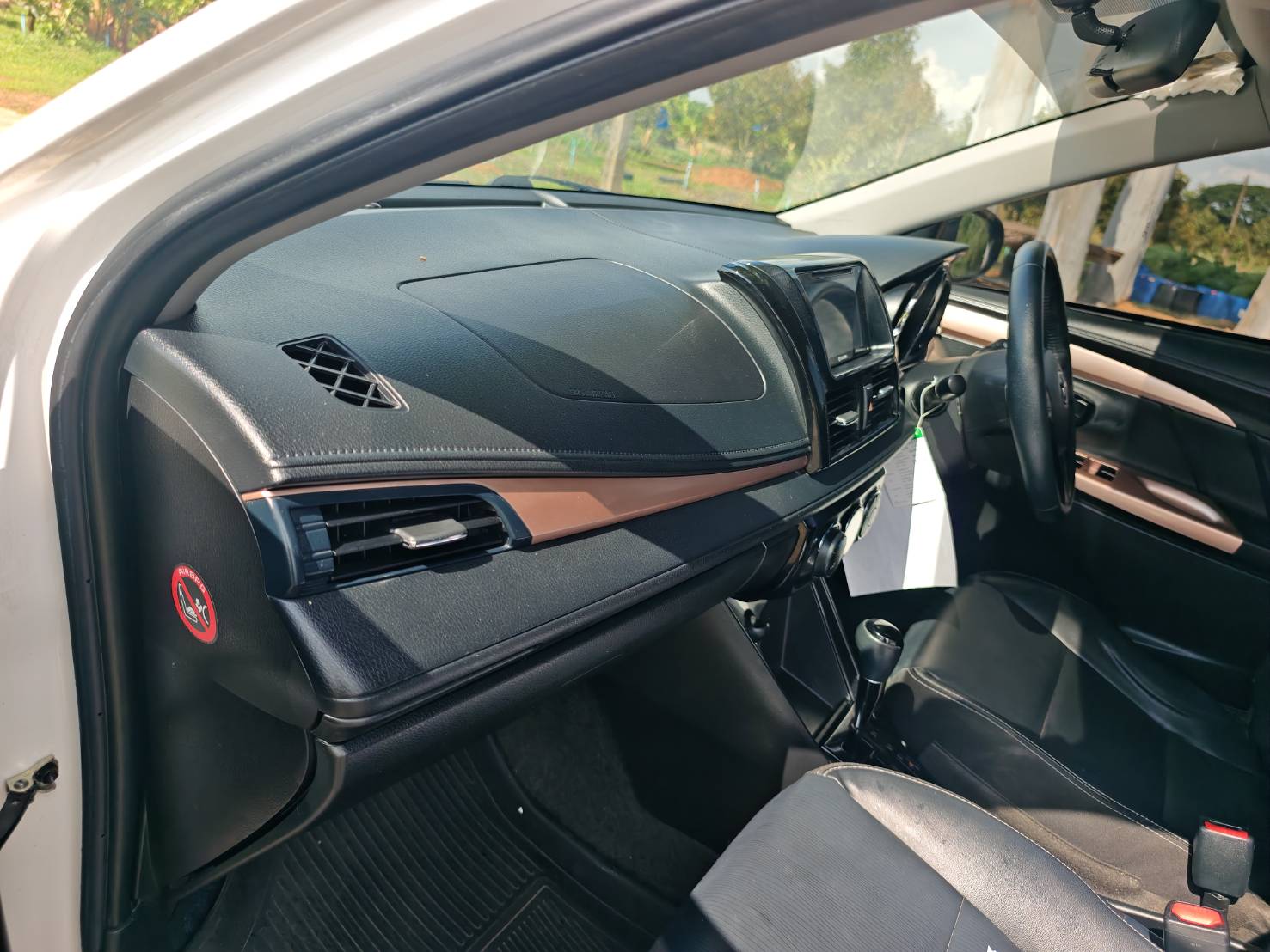 Toyota Vios 1.5 Mid Sedan AT ปี 2021
