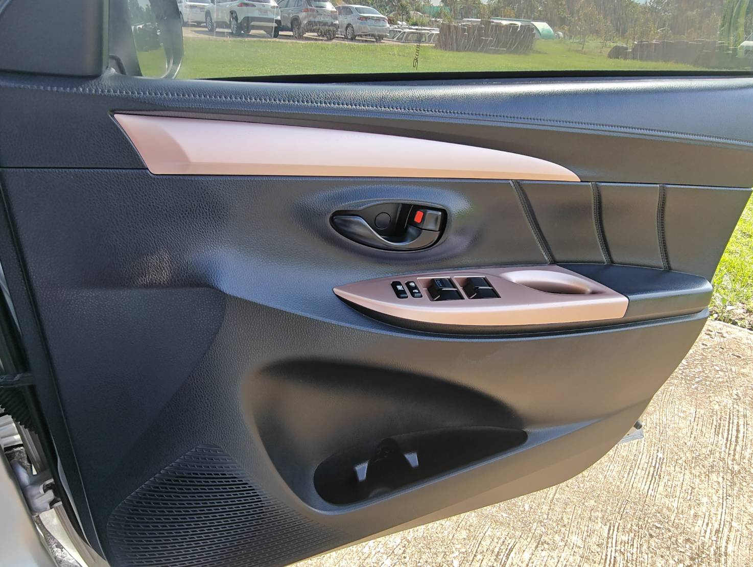 Toyota Vios 1.5 Mid Sedan AT ปี 2022