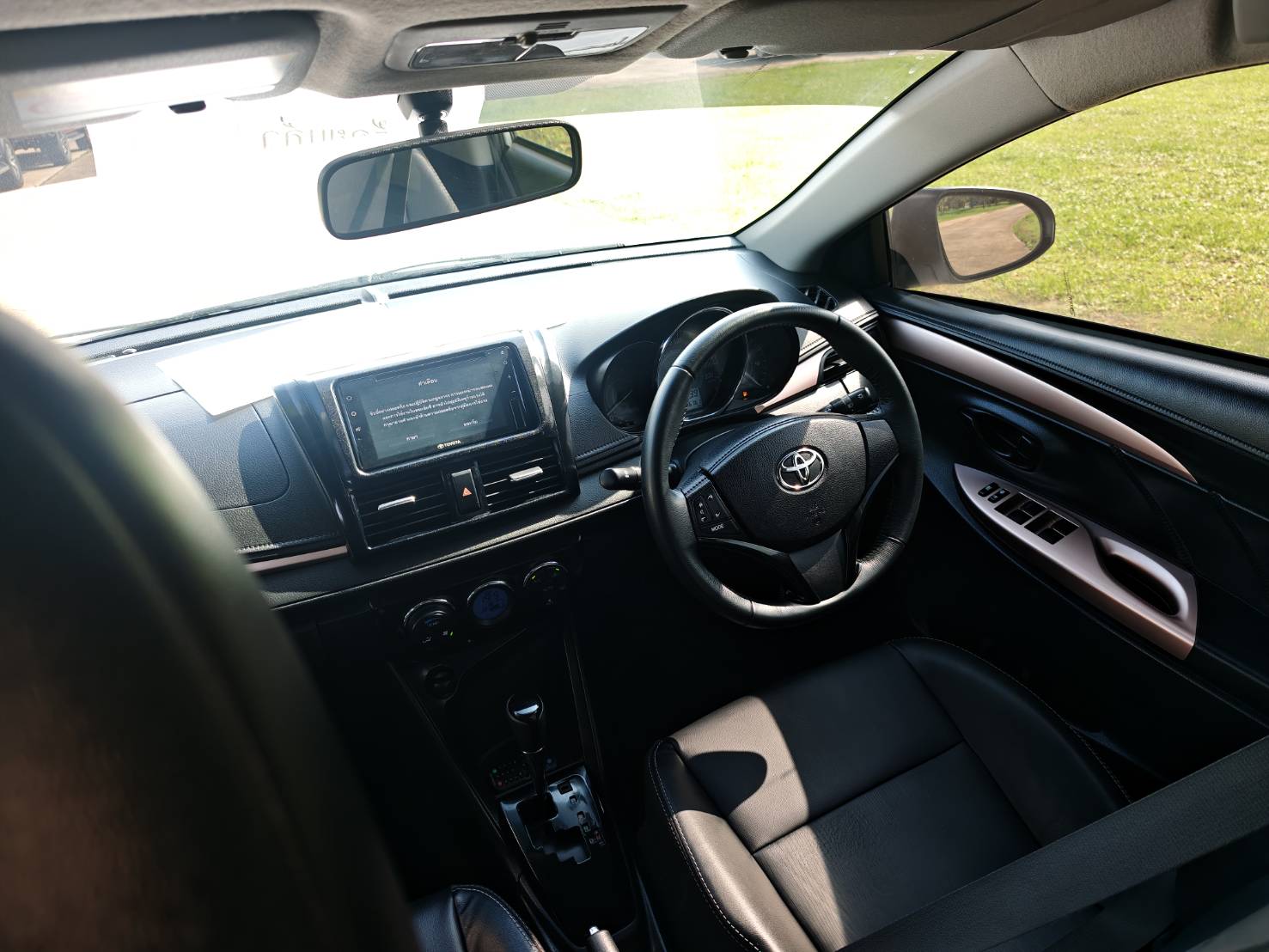 Toyota Vios 1.5 Mid Sedan AT ปี 2022