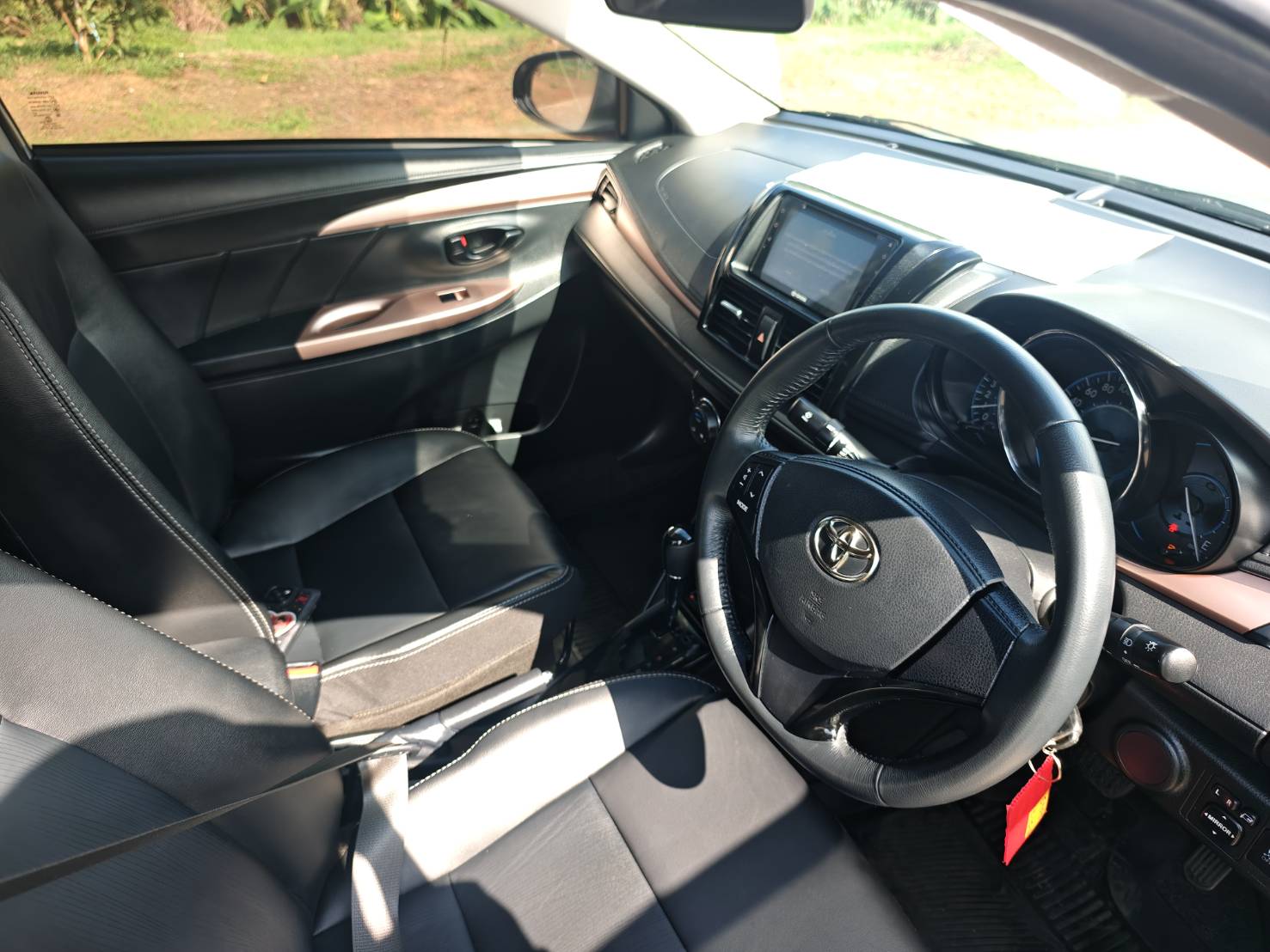 Toyota Vios 1.5 Mid Sedan AT ปี 2022
