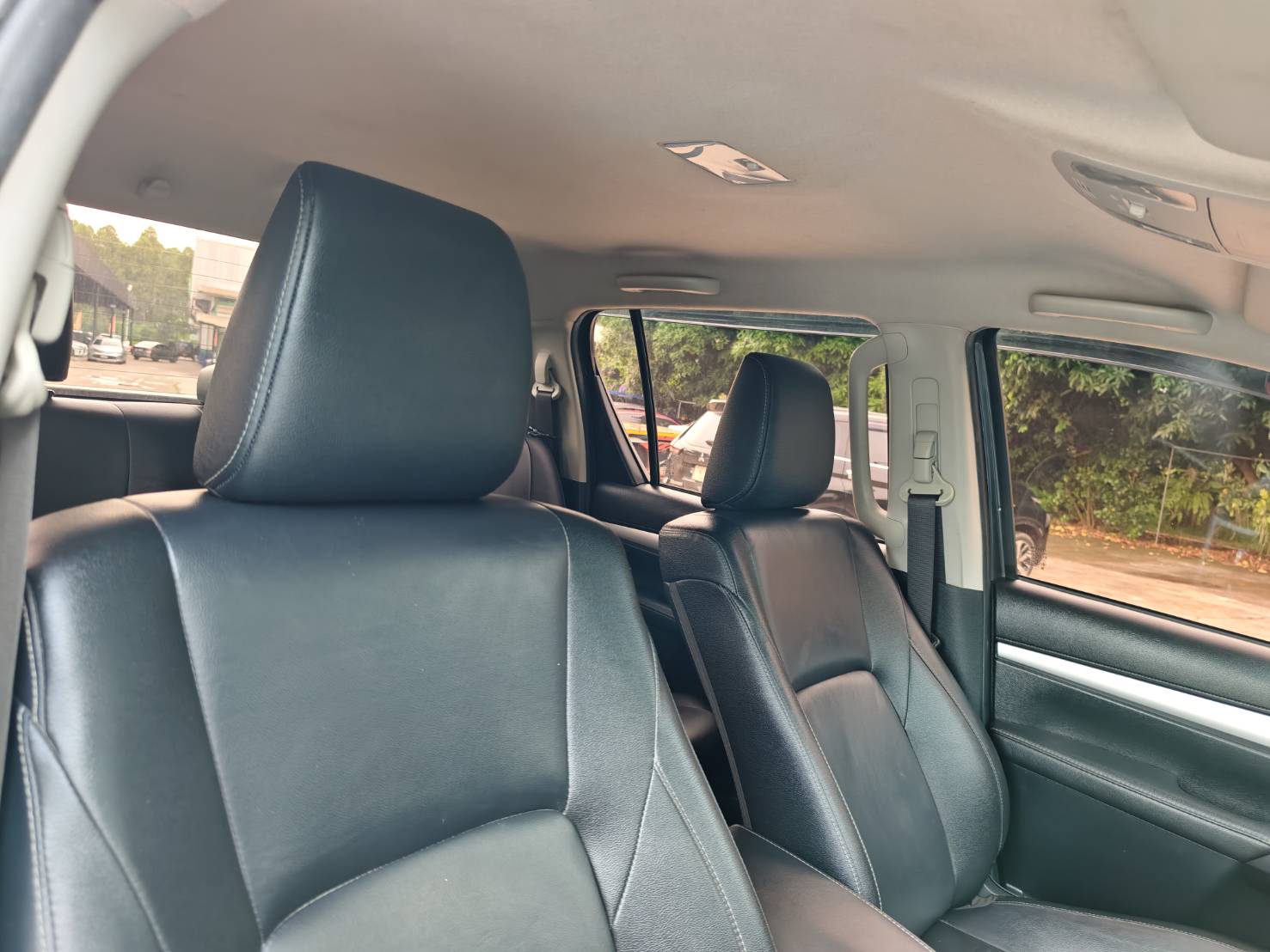 Toyota Hilux Revo Double Cab 2.4 Mid Prerunner MT 2023