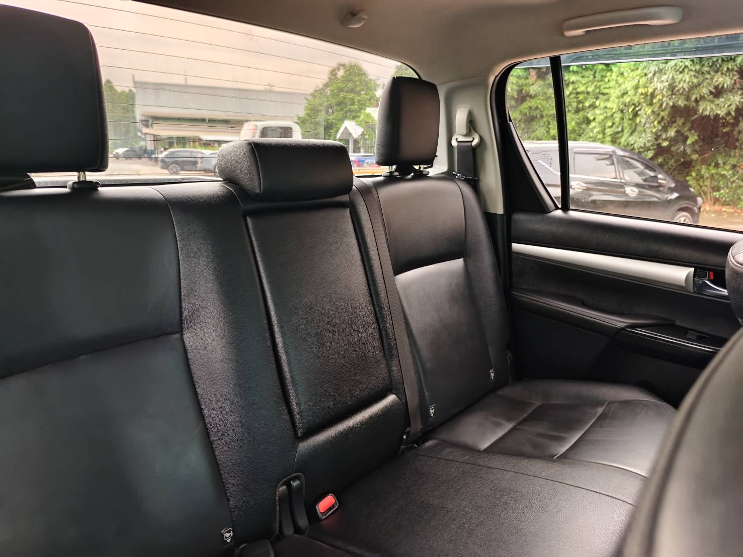 Toyota Hilux Revo Double Cab 2.4 Mid Prerunner MT 2023