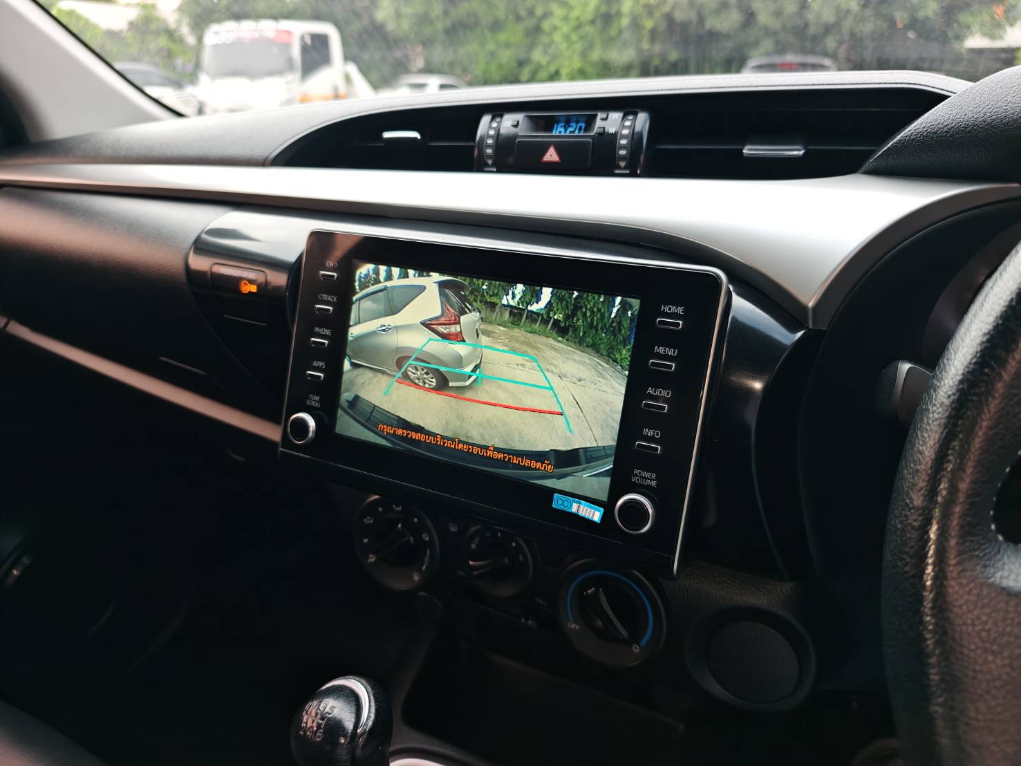 Toyota Hilux Revo Double Cab 2.4 Mid Prerunner MT 2023