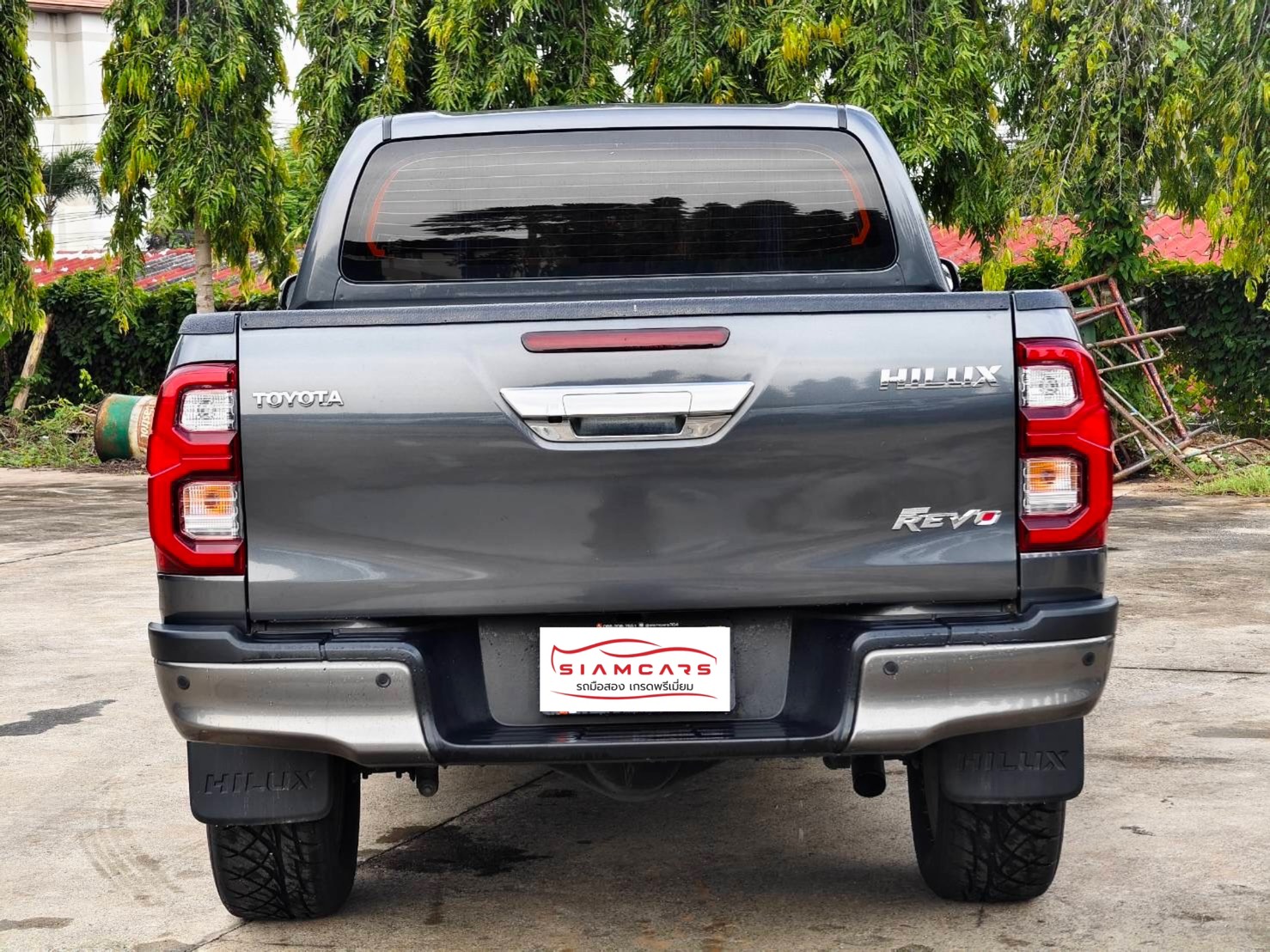 Toyota Hilux Revo Double Cab 2.4 Mid Prerunner MT 2023