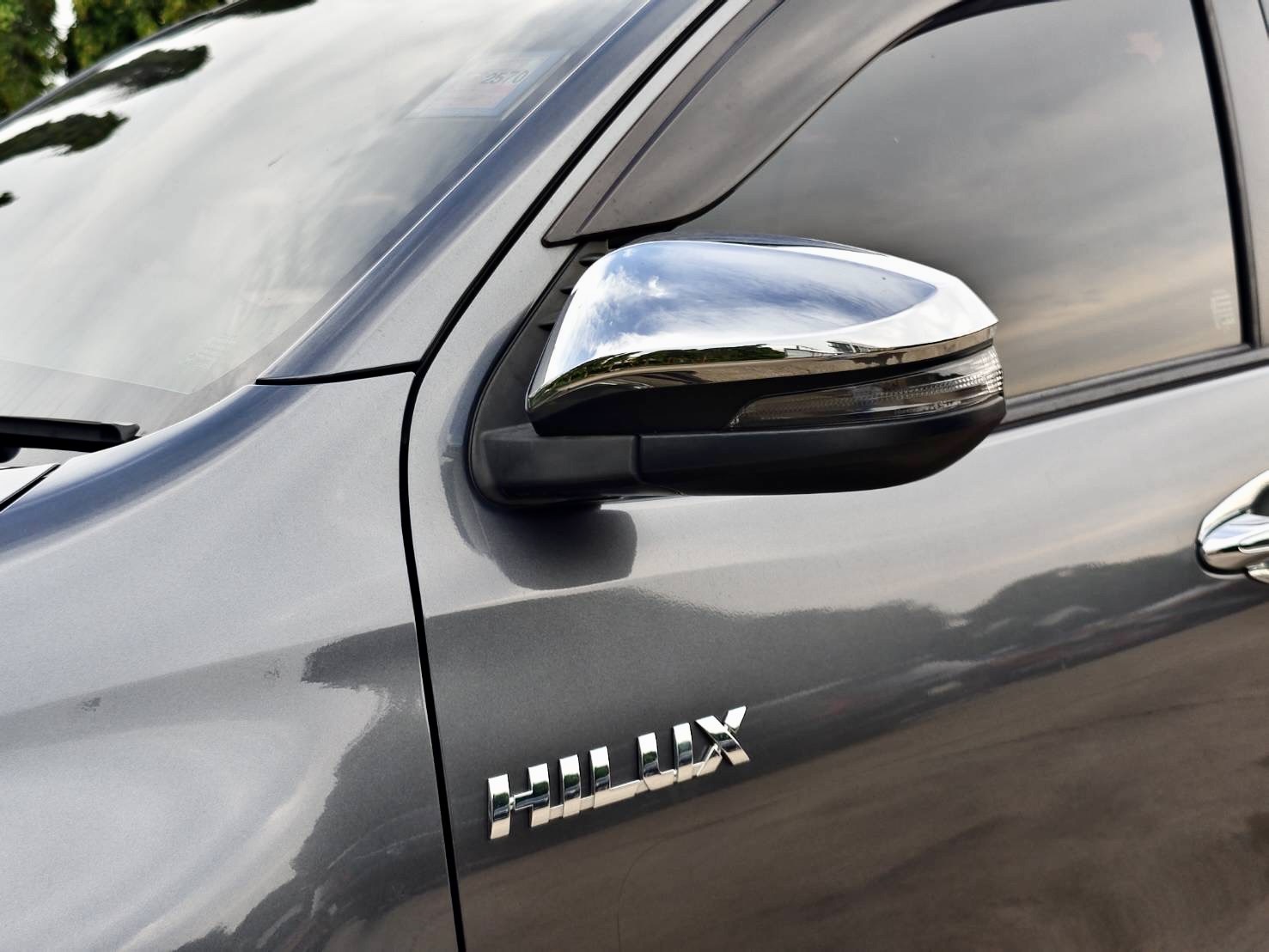 Toyota Hilux Revo Double Cab 2.4 Mid Prerunner MT 2023