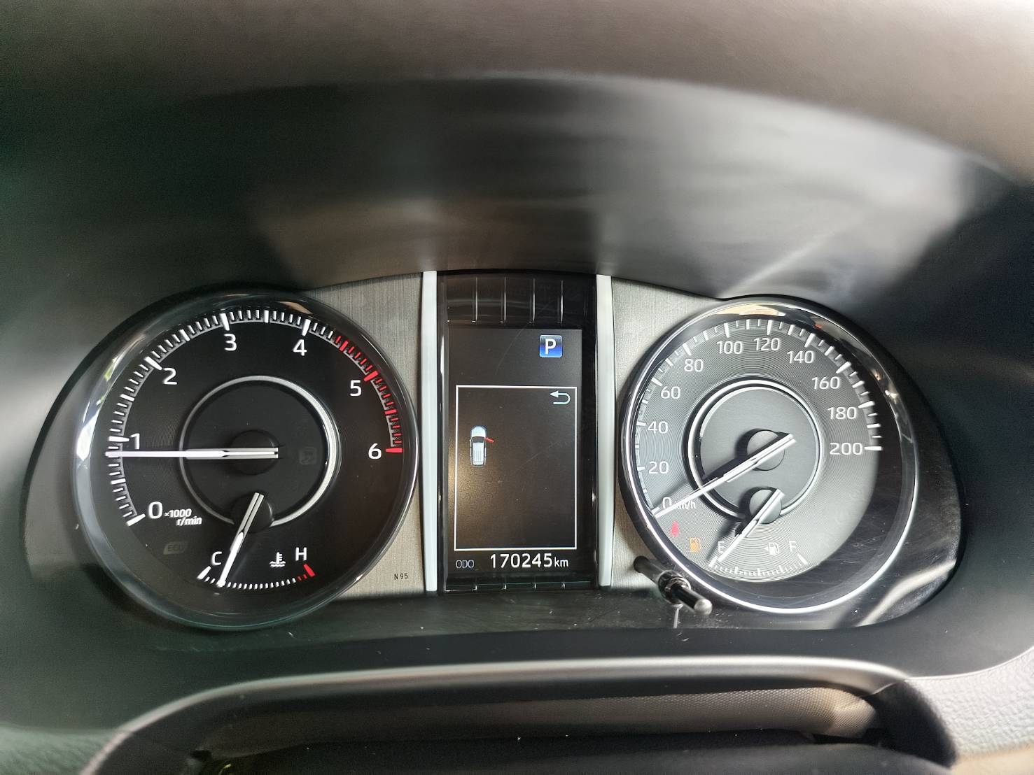 Toyota Fortuner 2.4 Legender 4 WD SUV AT 2022