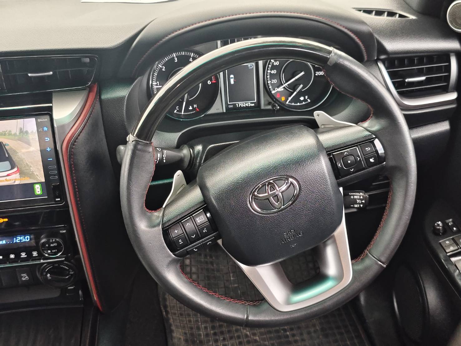 Toyota Fortuner 2.4 Legender 4 WD SUV AT 2022