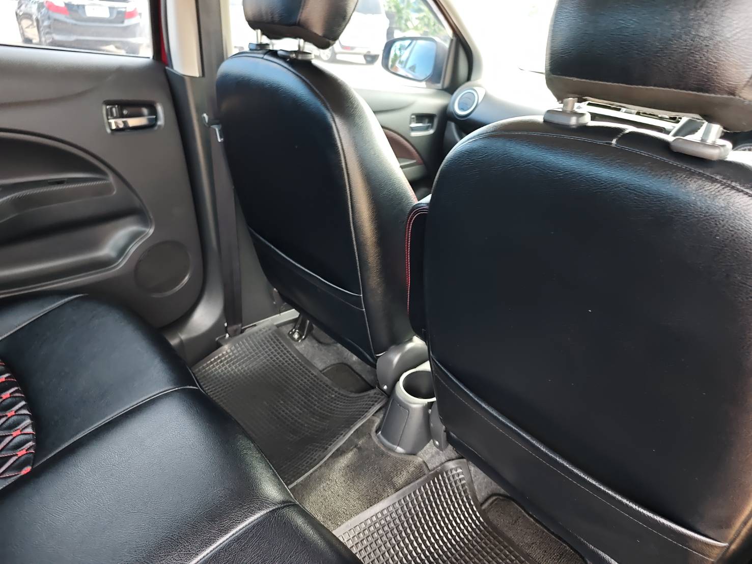 Mitsubishi Attrage 1.2 Active Dynamic Shield Sedan AT ปี 2021