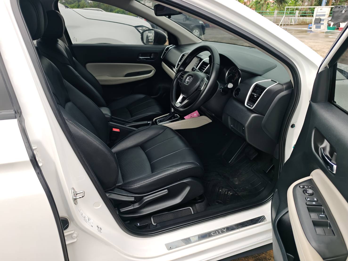 Toyota Camry 2.0 G Sedan AT 2021