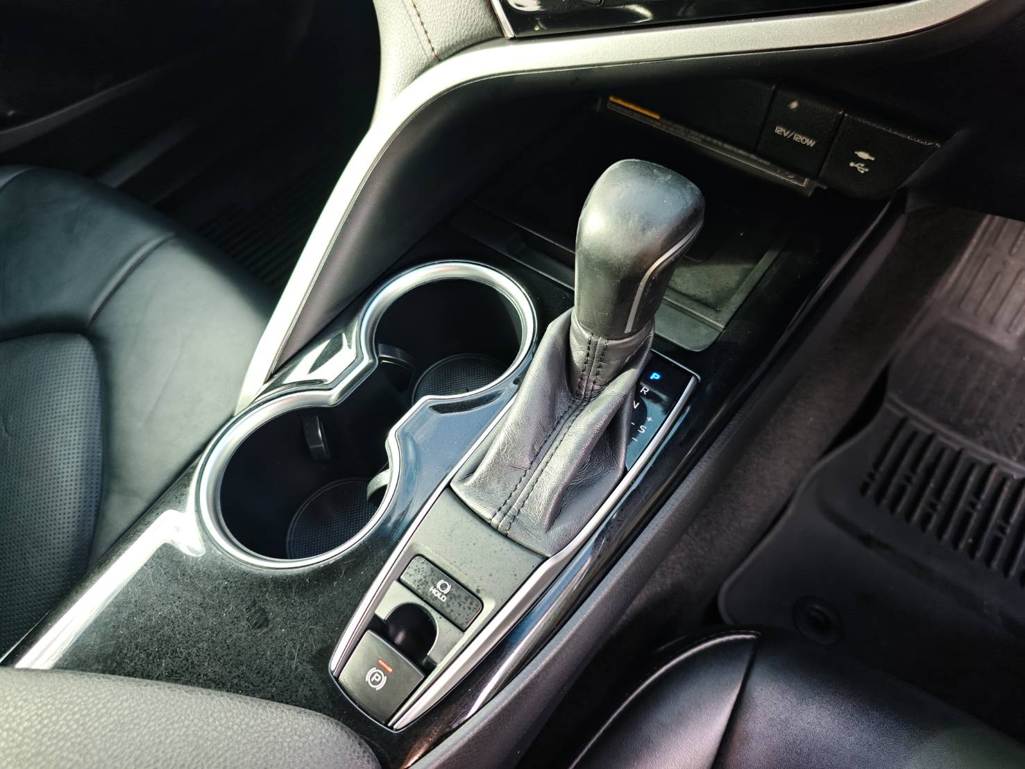 Toyota Camry 2.0 G Sedan AT 2018