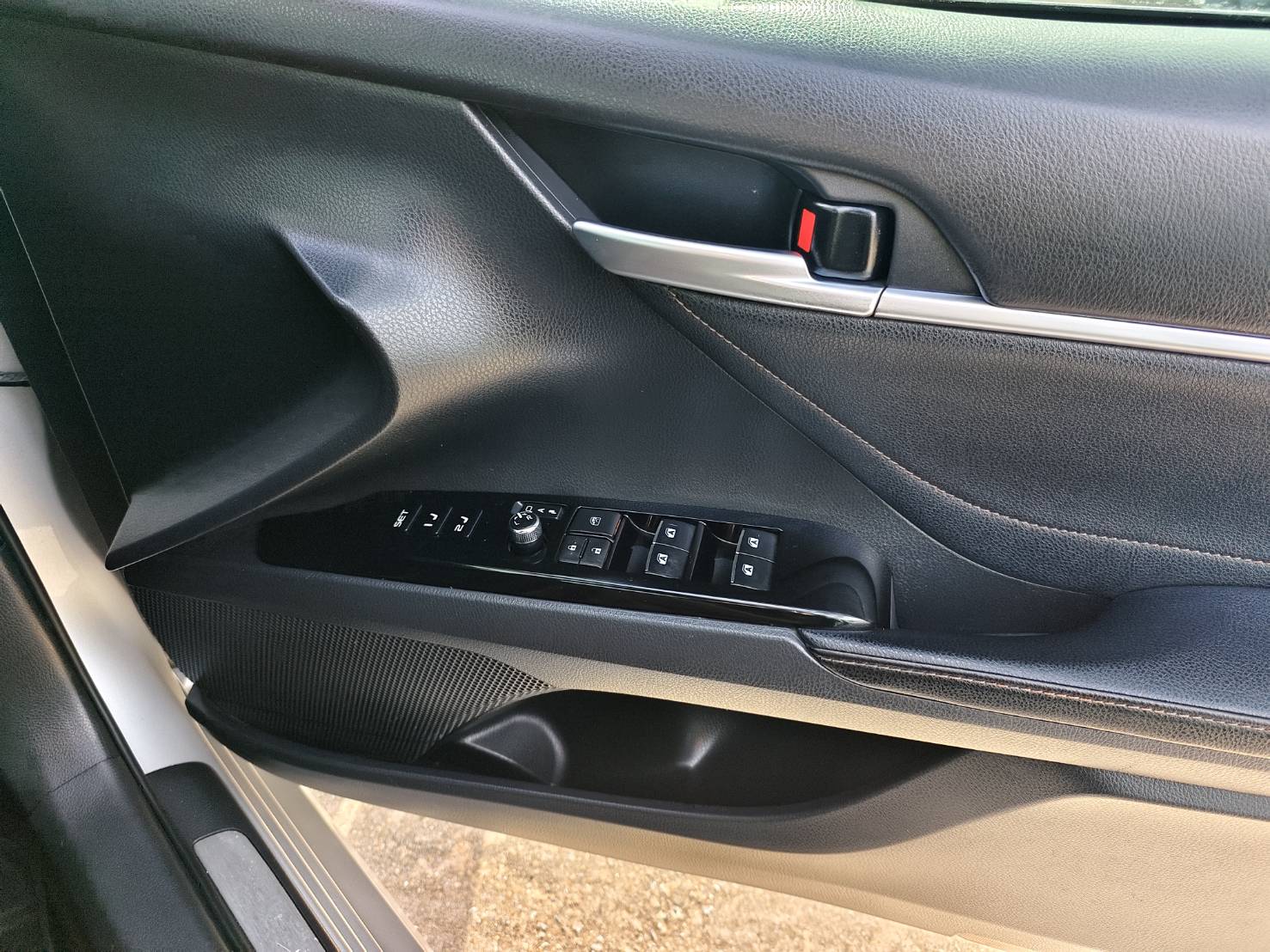 Toyota Camry 2.0 G Sedan AT 2018