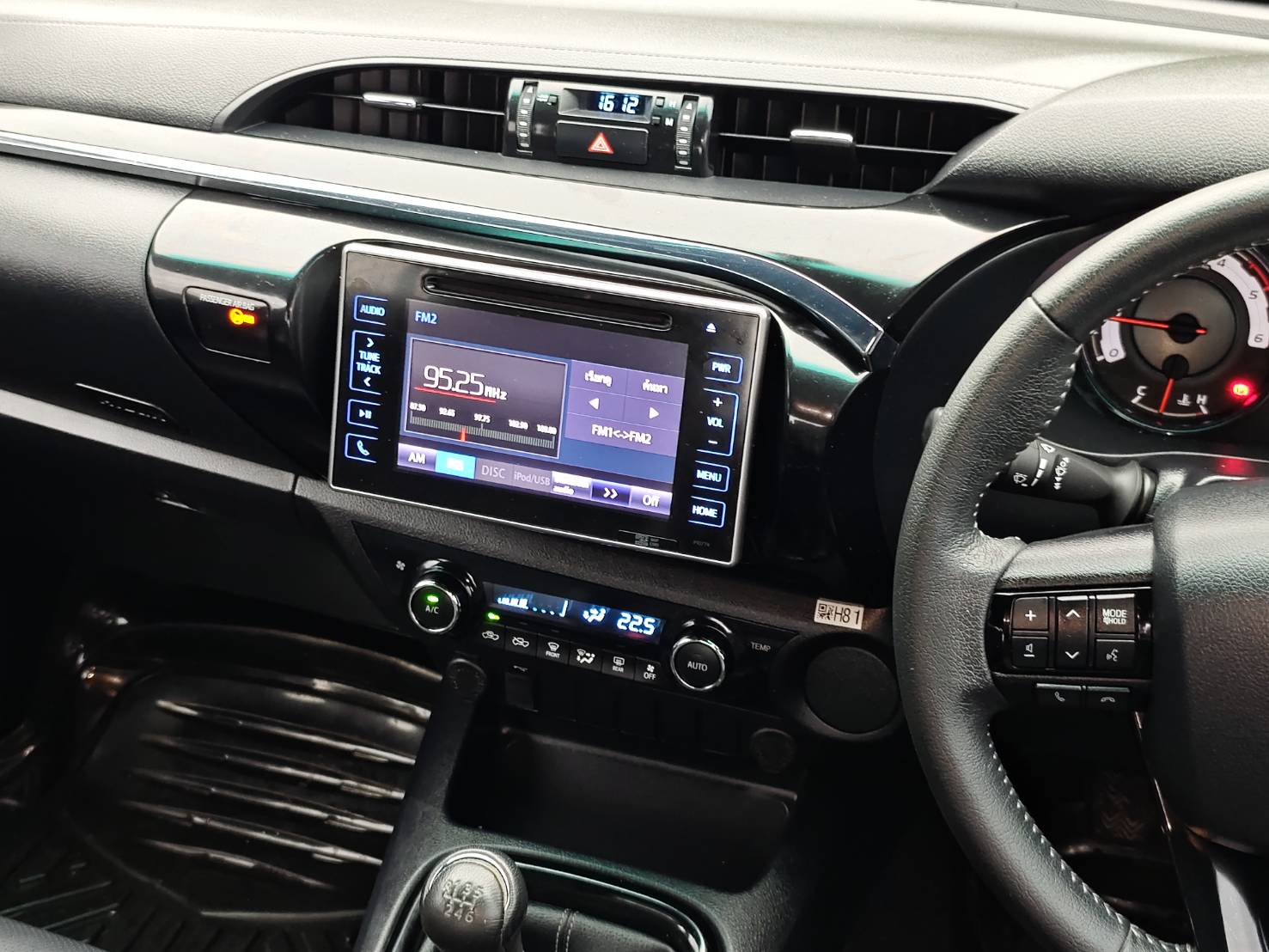 Toyota Hilux Revo Rocco Double Cab 2.4 Prerunner MT 2019