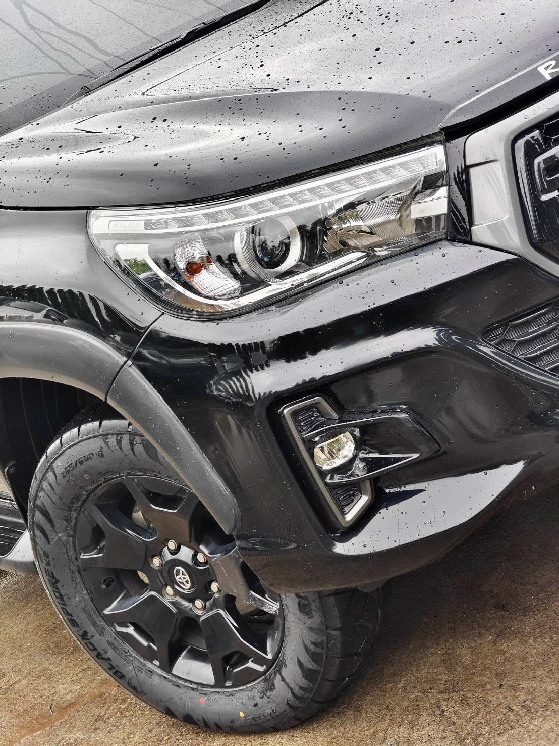 Toyota Hilux Revo Rocco Double Cab 2.4 Prerunner MT 2019