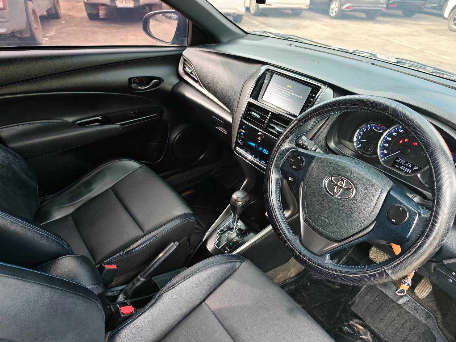 Toyota Yaris 1.2 Sport Hatchback AT ปี 2020