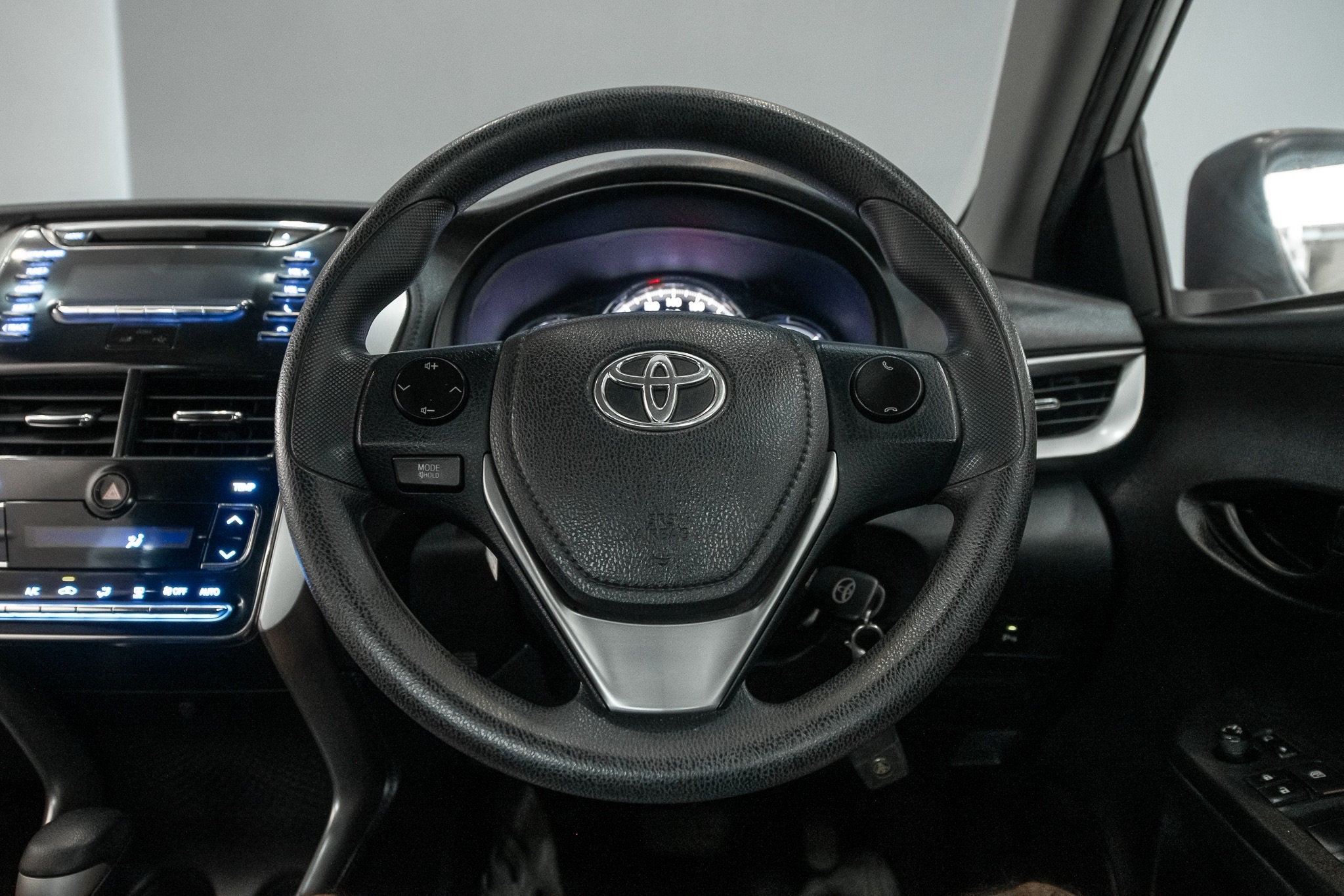 Toyota Yaris ATIVE 1.2 E Sport AT 2018