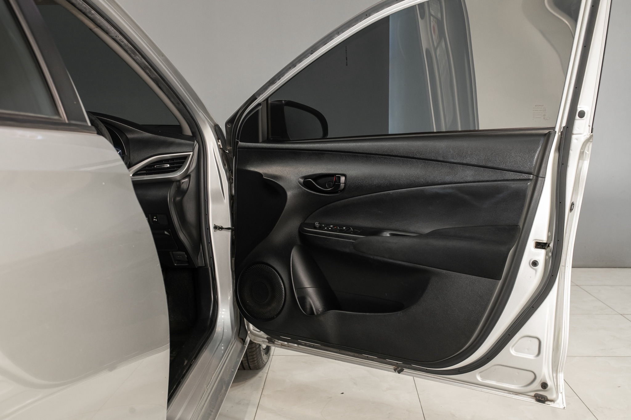 Toyota Yaris ATIVE 1.2 E Sport AT 2018