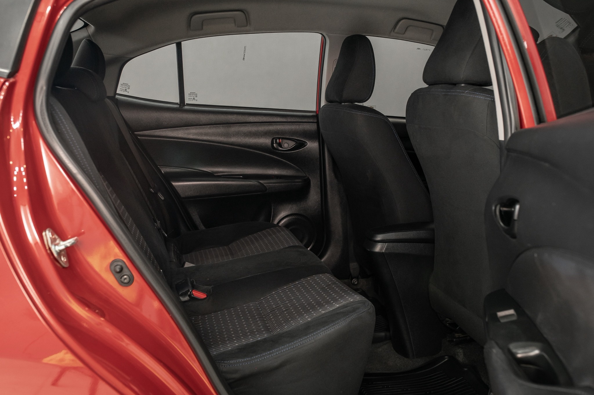 Toyota Yaris ATIVE 1.2 E Sport AT 2017