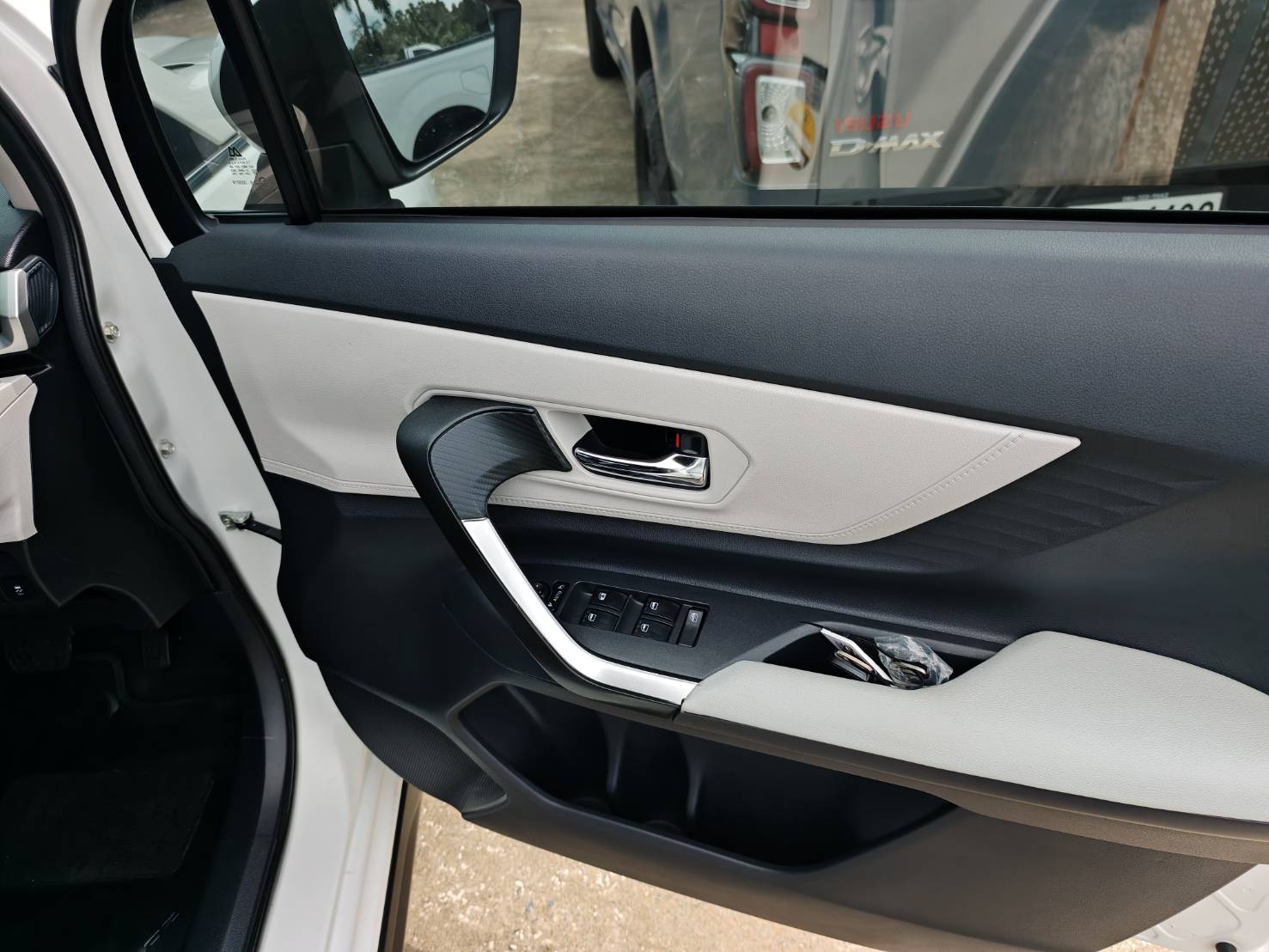 Toyota Veloz 1.5 Smart SUV AT 2023