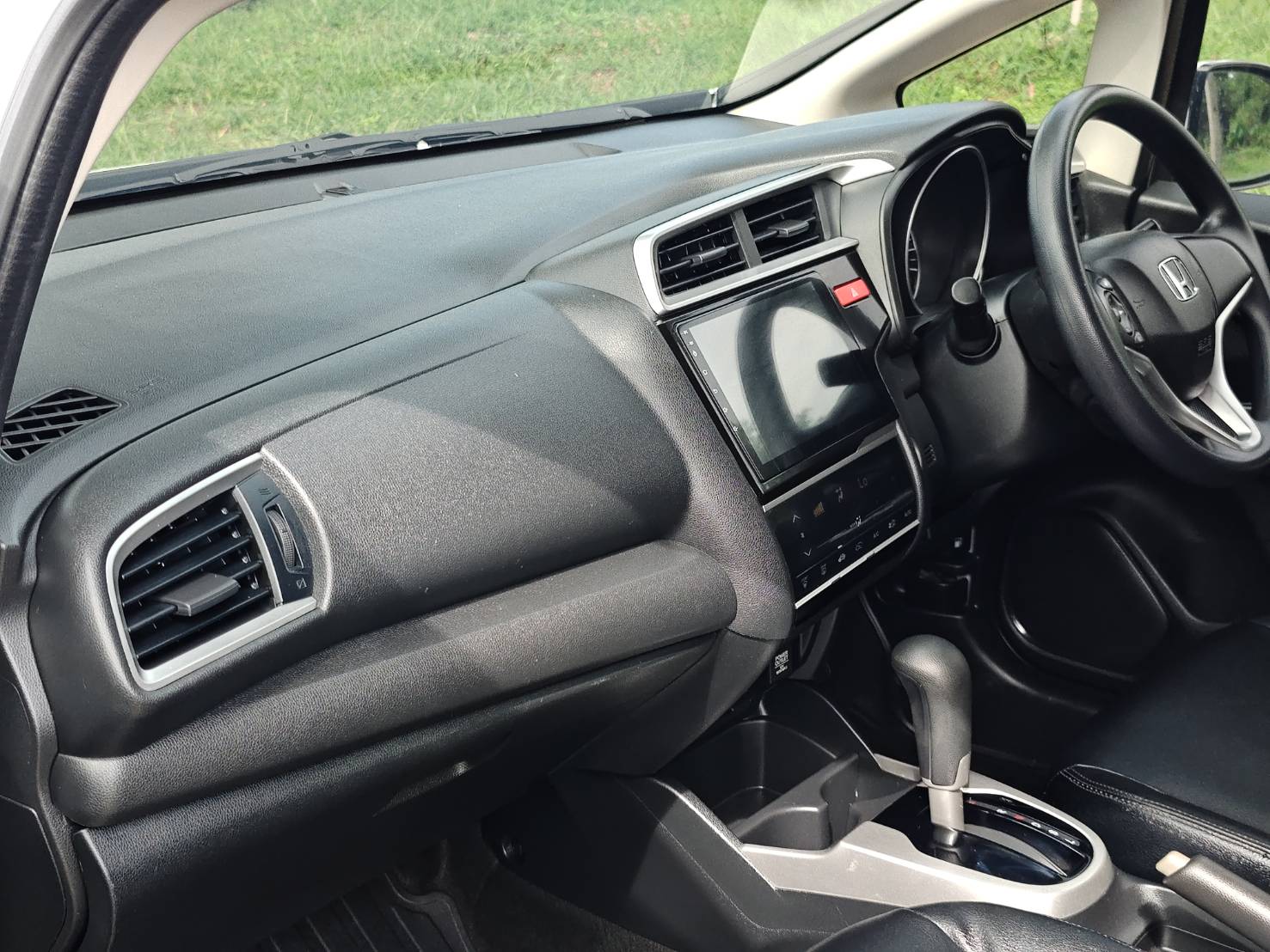 Honda Jazz 1.5 V+ Hatchback AT 2016