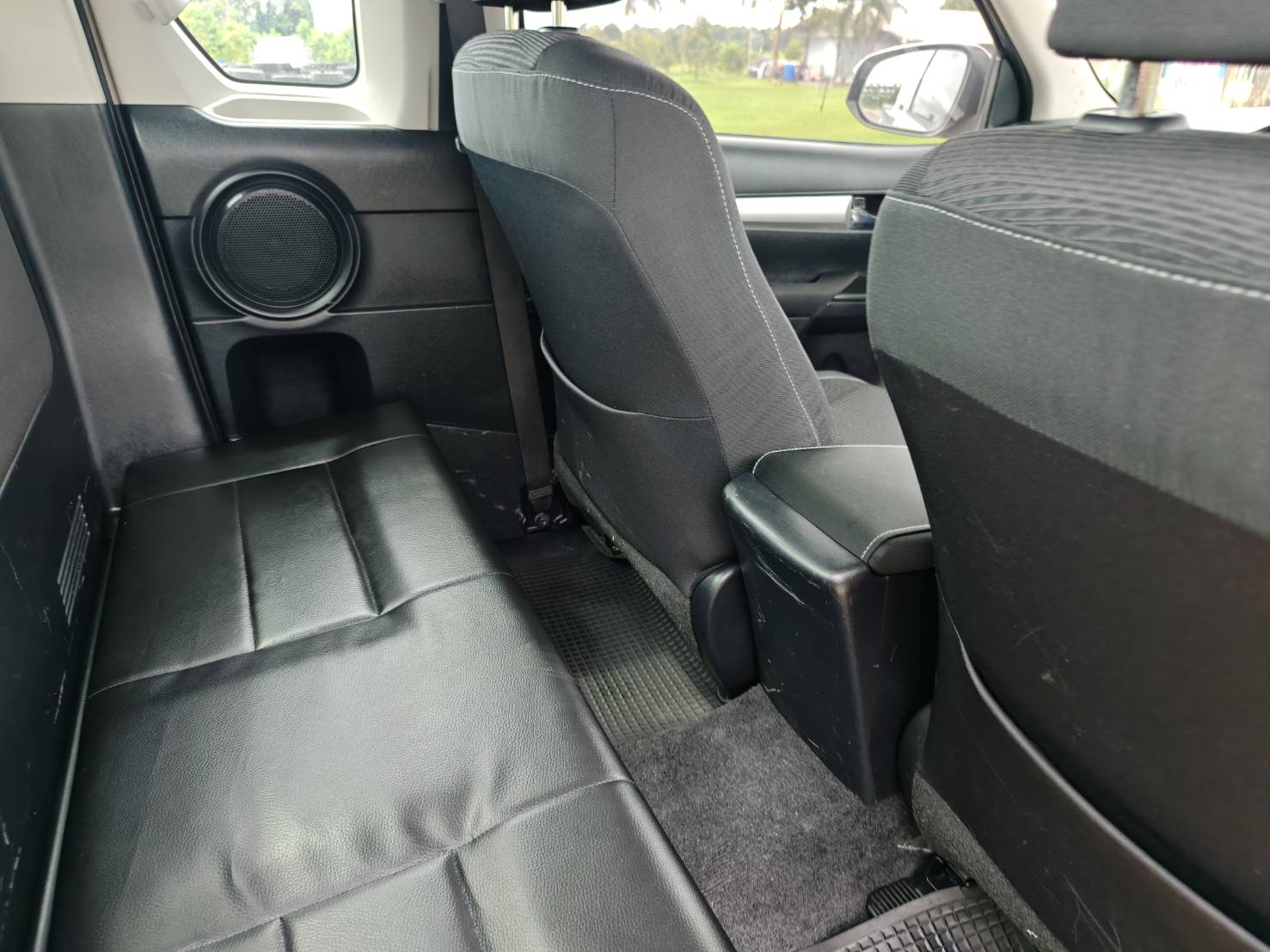 Toyota Hilux Revo Smart Cab 2.4 Mid Z Edition AT 2020