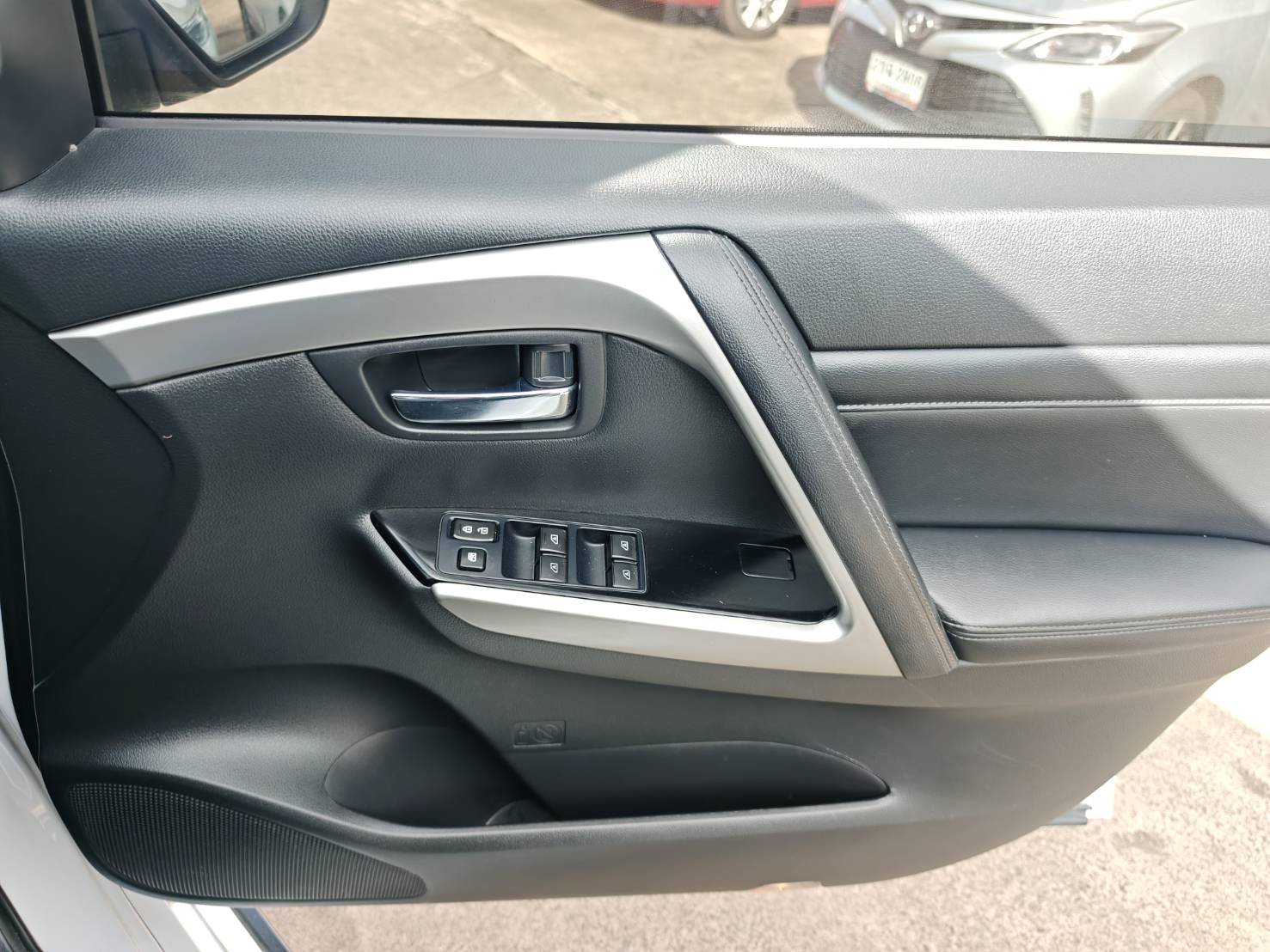 Mitsubishi Pajero Sport 2.4 GT Plus SUV AT 2021
