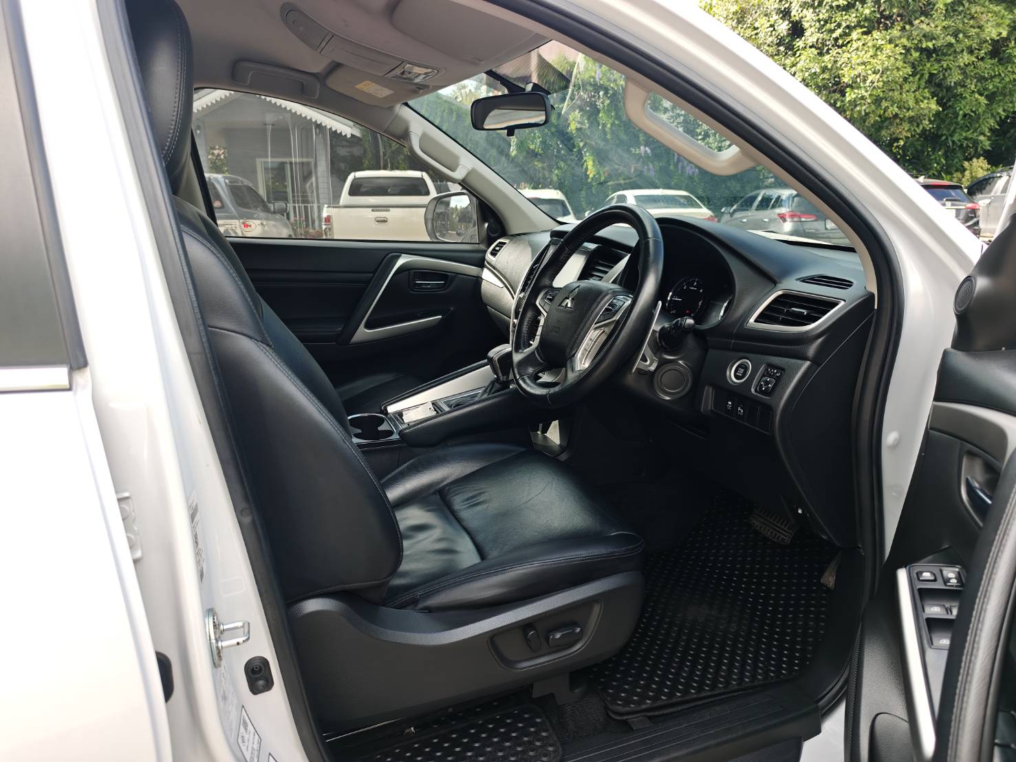 Mitsubishi Pajero Sport 2.4 GT Plus SUV AT 2021