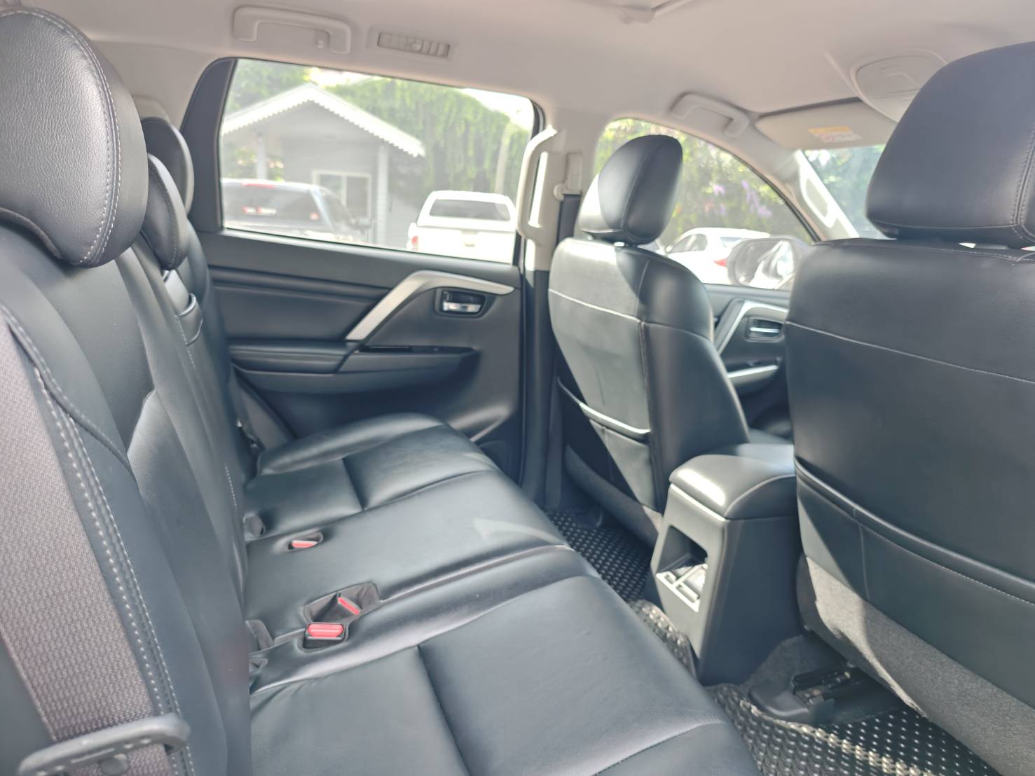 Mitsubishi Pajero Sport 2.4 GT Plus SUV AT 2021